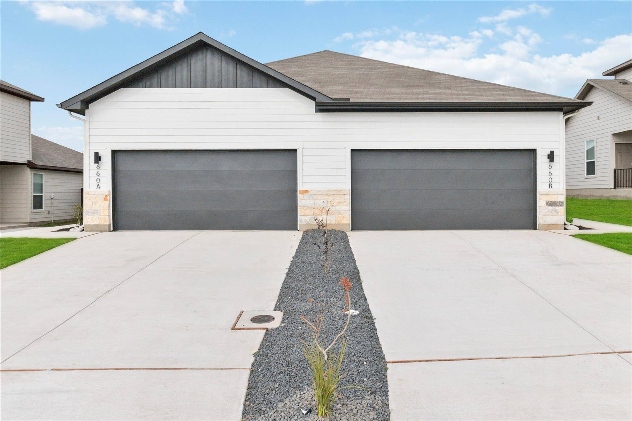 660 Staglin ST, Buda, TX 78610
