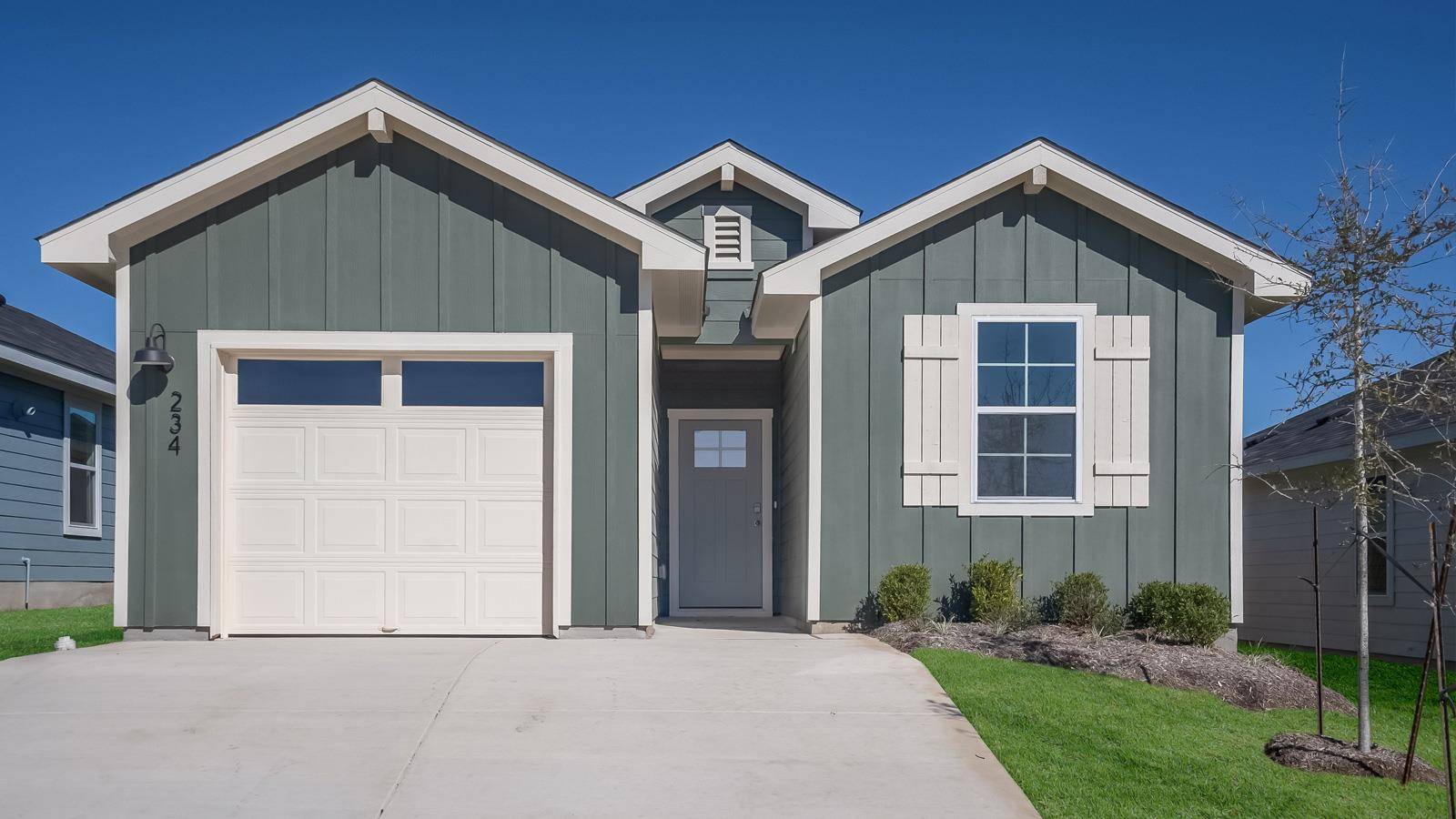 127 ORANGE FLAME BLVD, Uhland, TX 78640