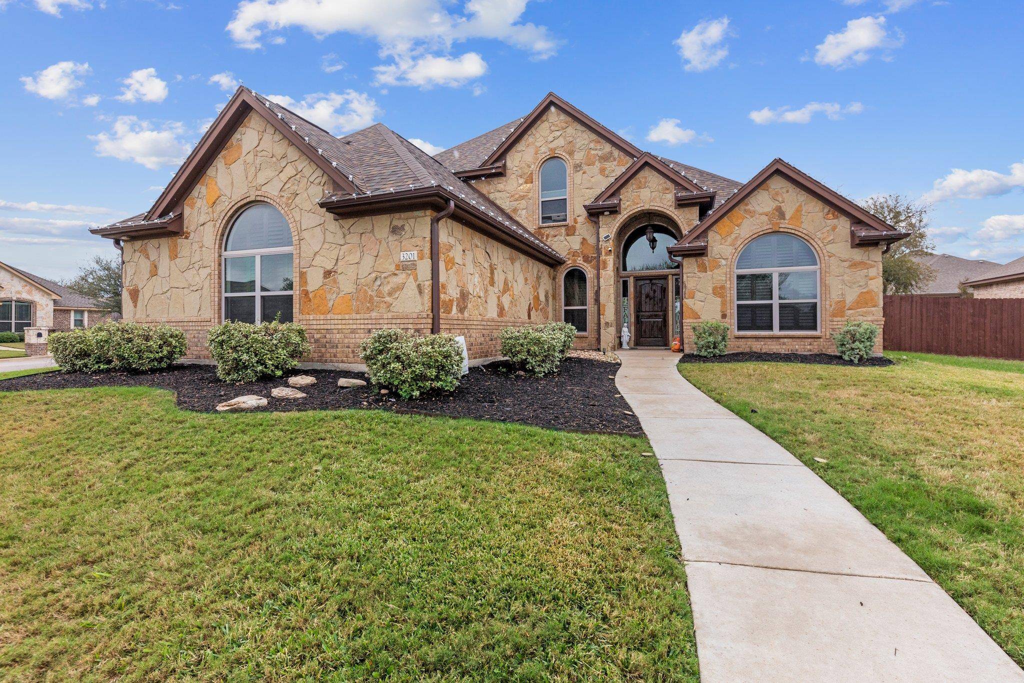 3201 Twin Ridge DR, Belton, TX 76513