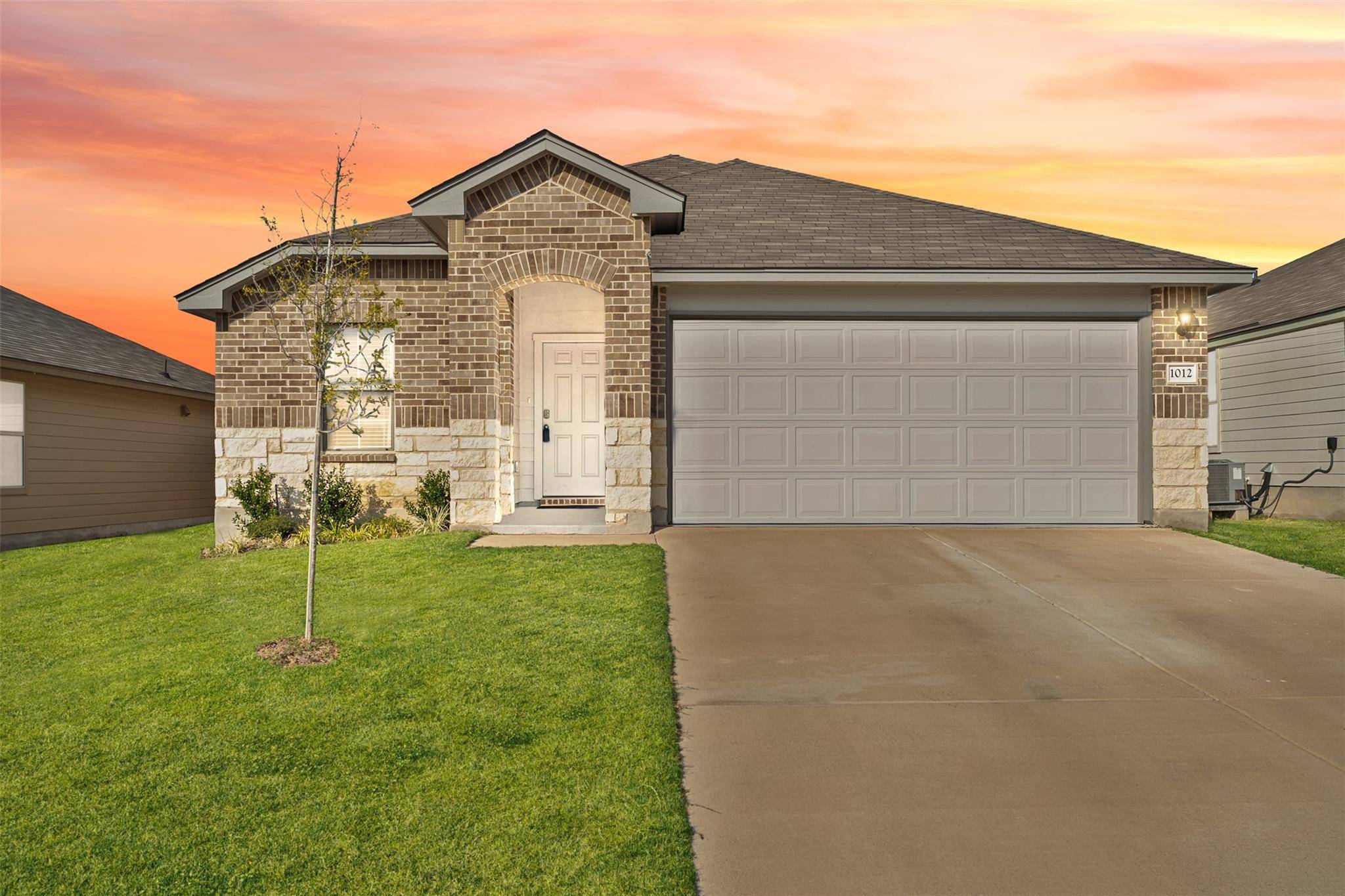 1012 Chambray DR, Troy, TX 76579