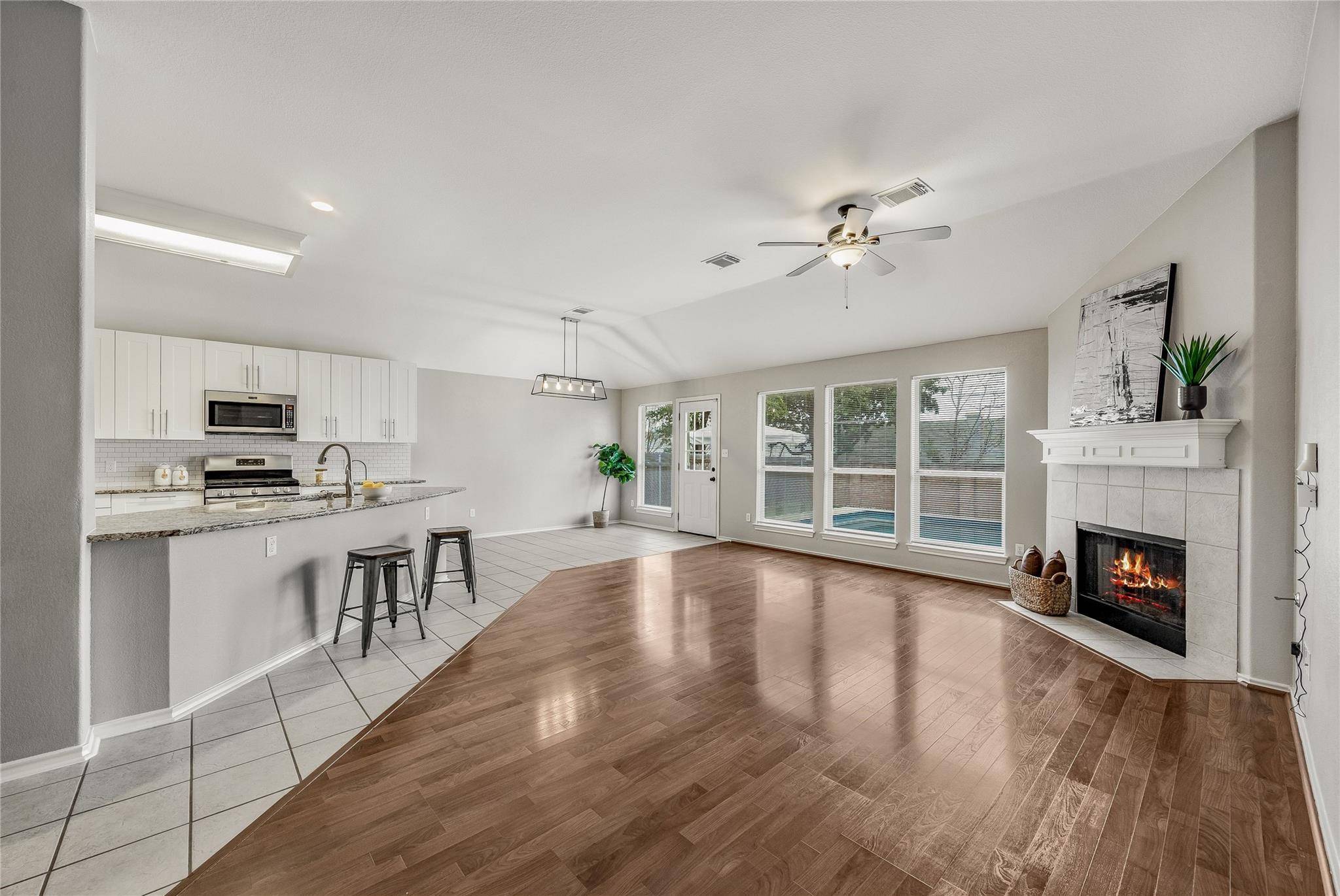 4319 S Summercrest LOOP, Round Rock, TX 78681