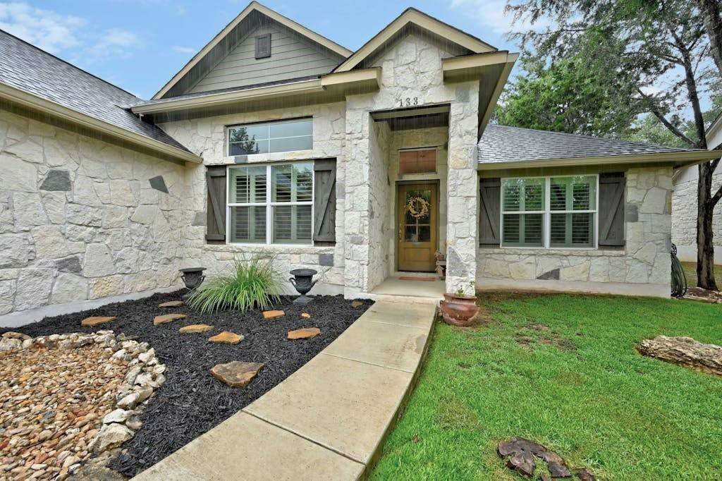 133 Augusta DR, Wimberley, TX 78676