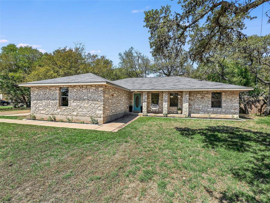 304 Willet DR, Buda, TX 78610