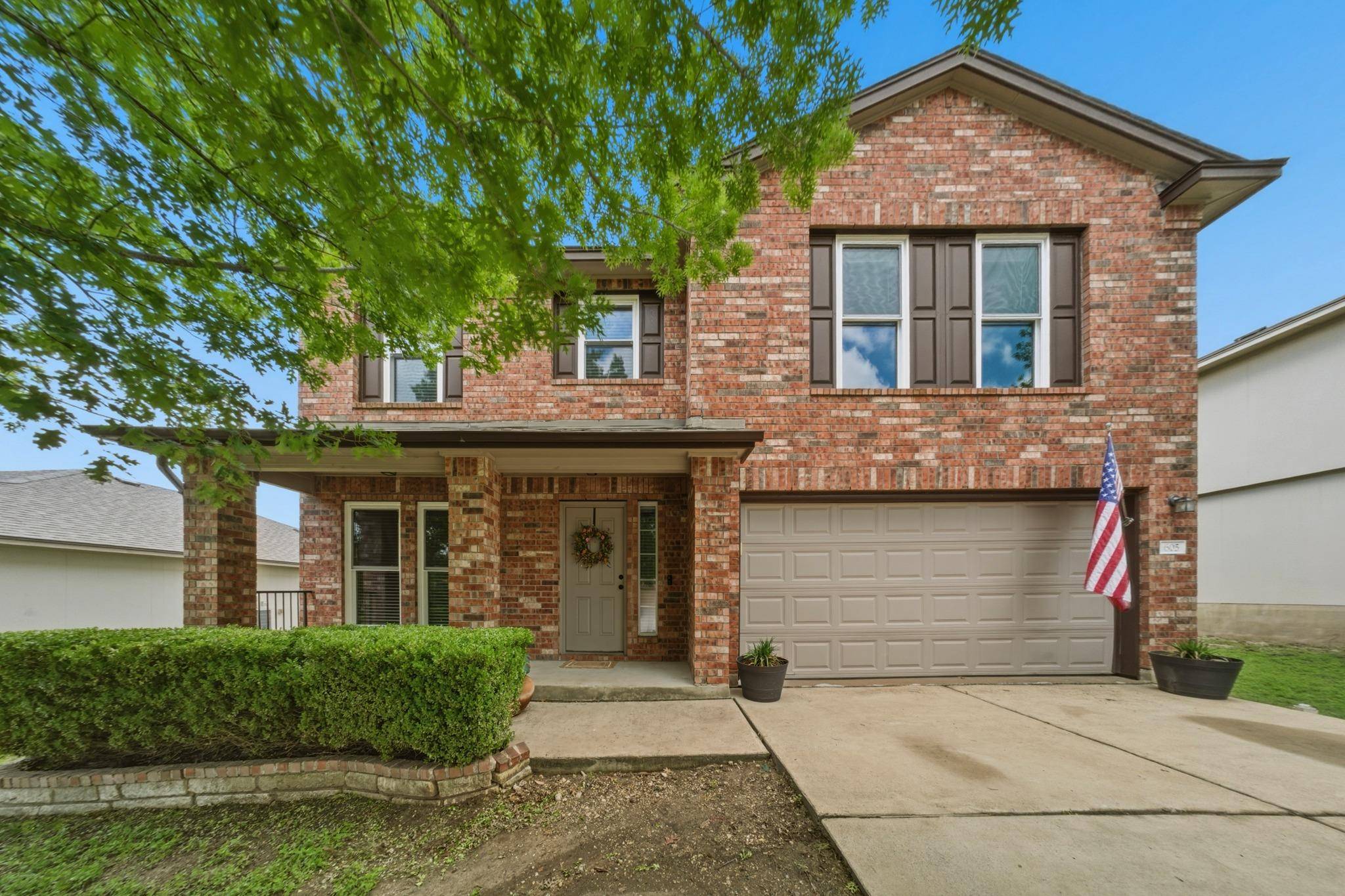 605 Holbrooke ST, Hutto, TX 78634