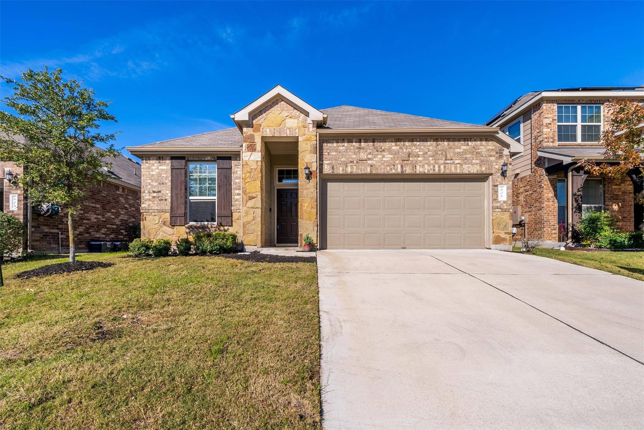 606 Duroc DR, Hutto, TX 78634
