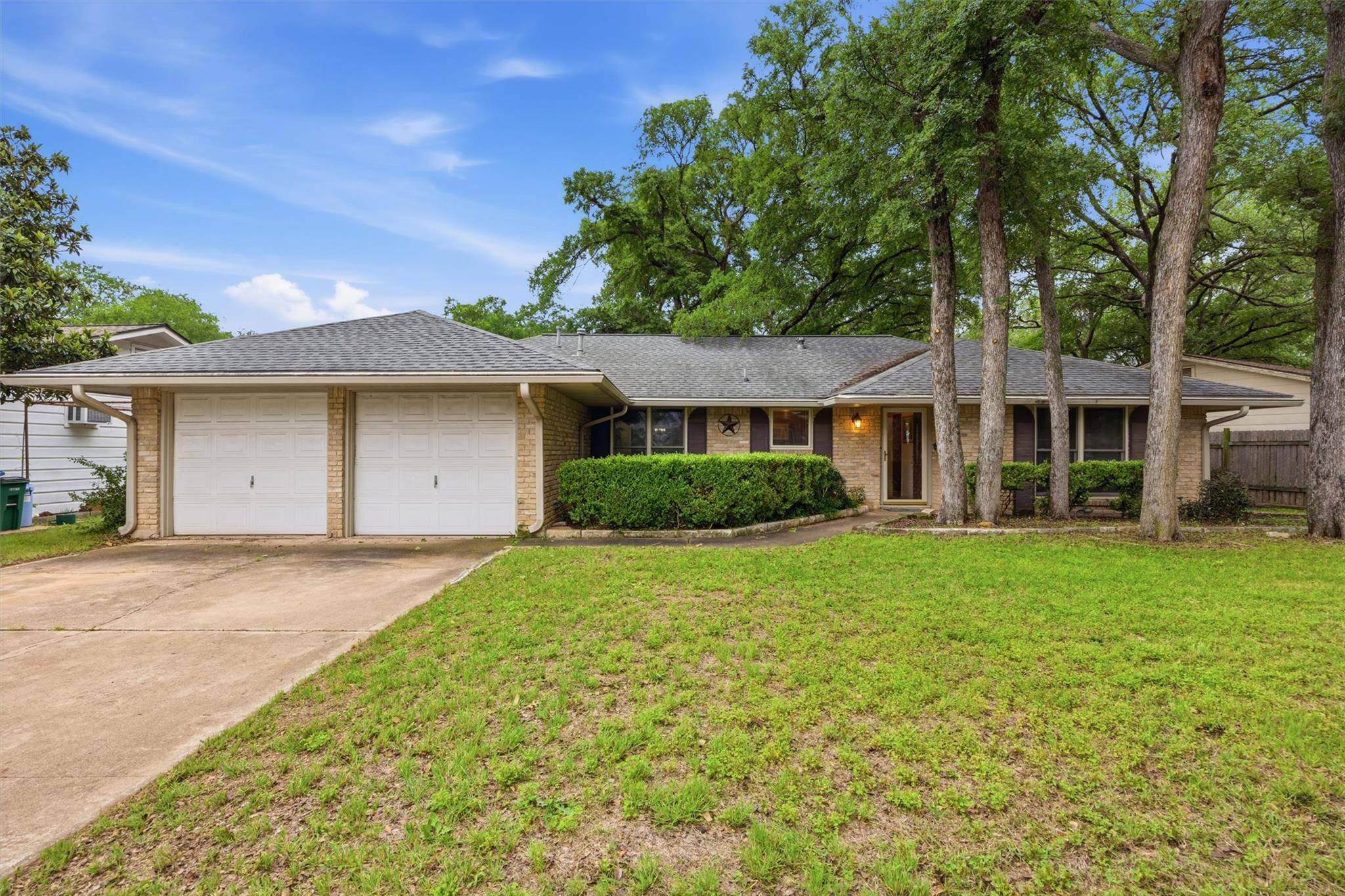5813 Gateshead DR, Austin, TX 78745