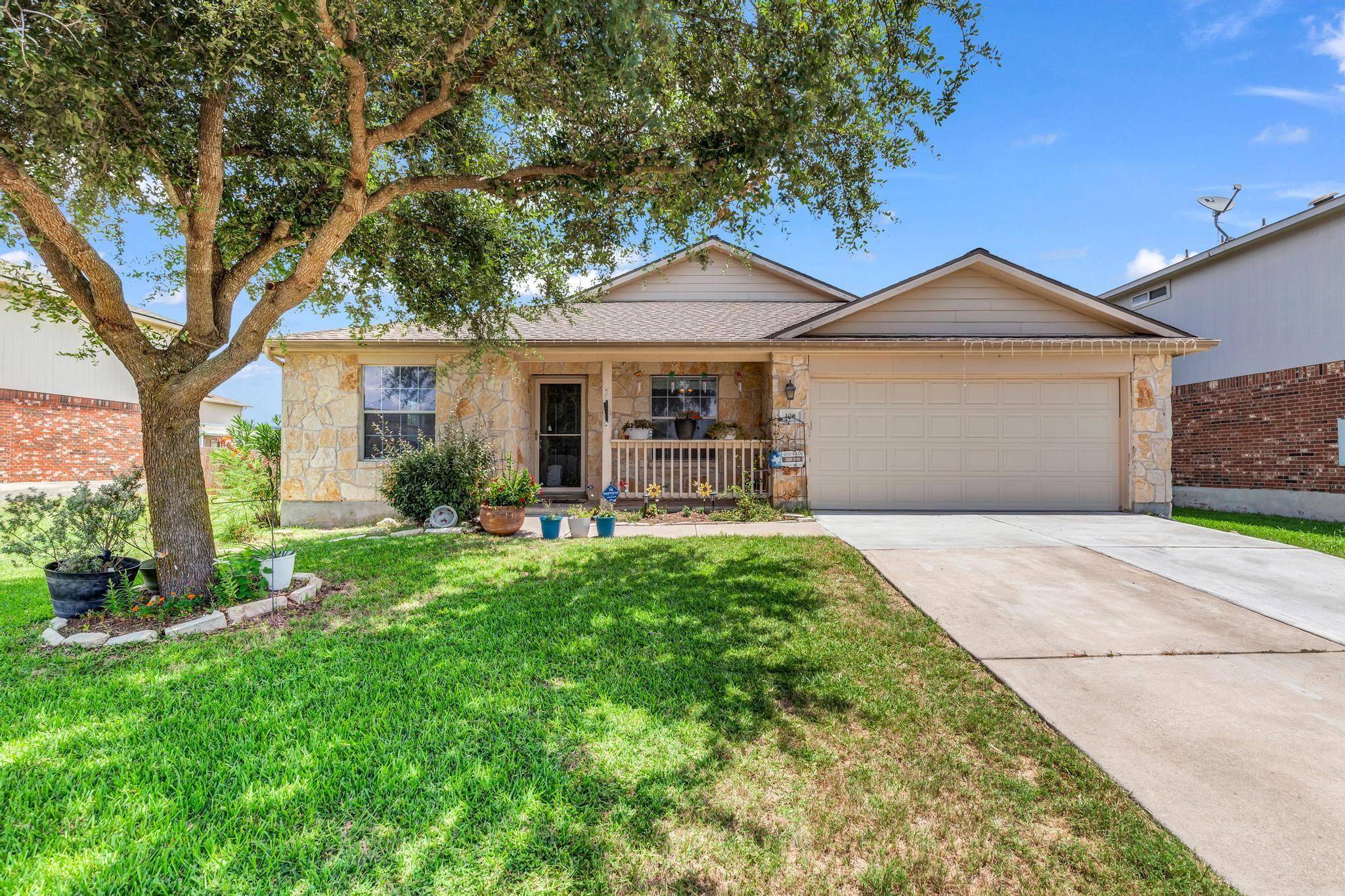 106 Blackman TRL, Hutto, TX 78634