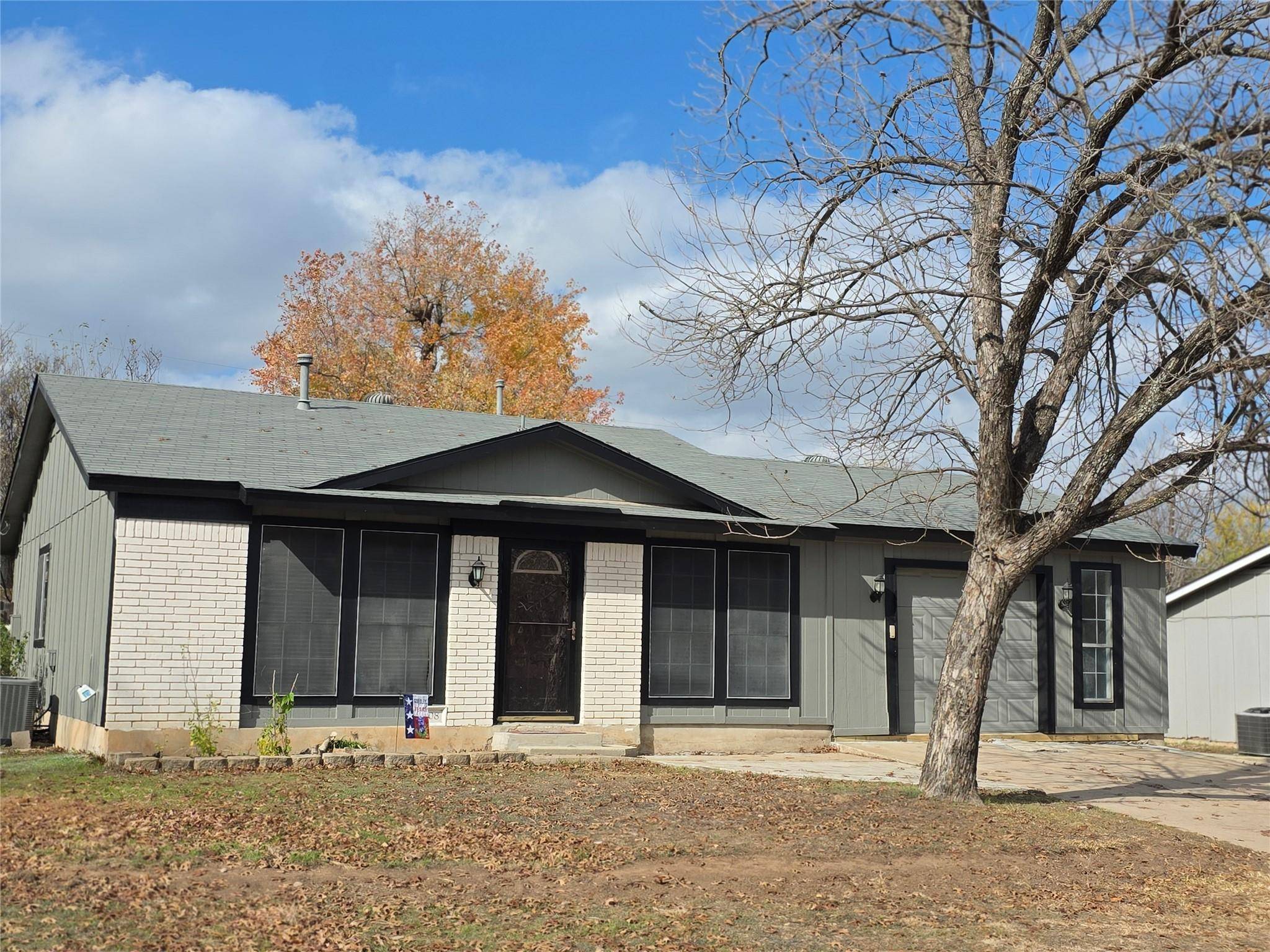1108 Green Downs DR, Round Rock, TX 78664