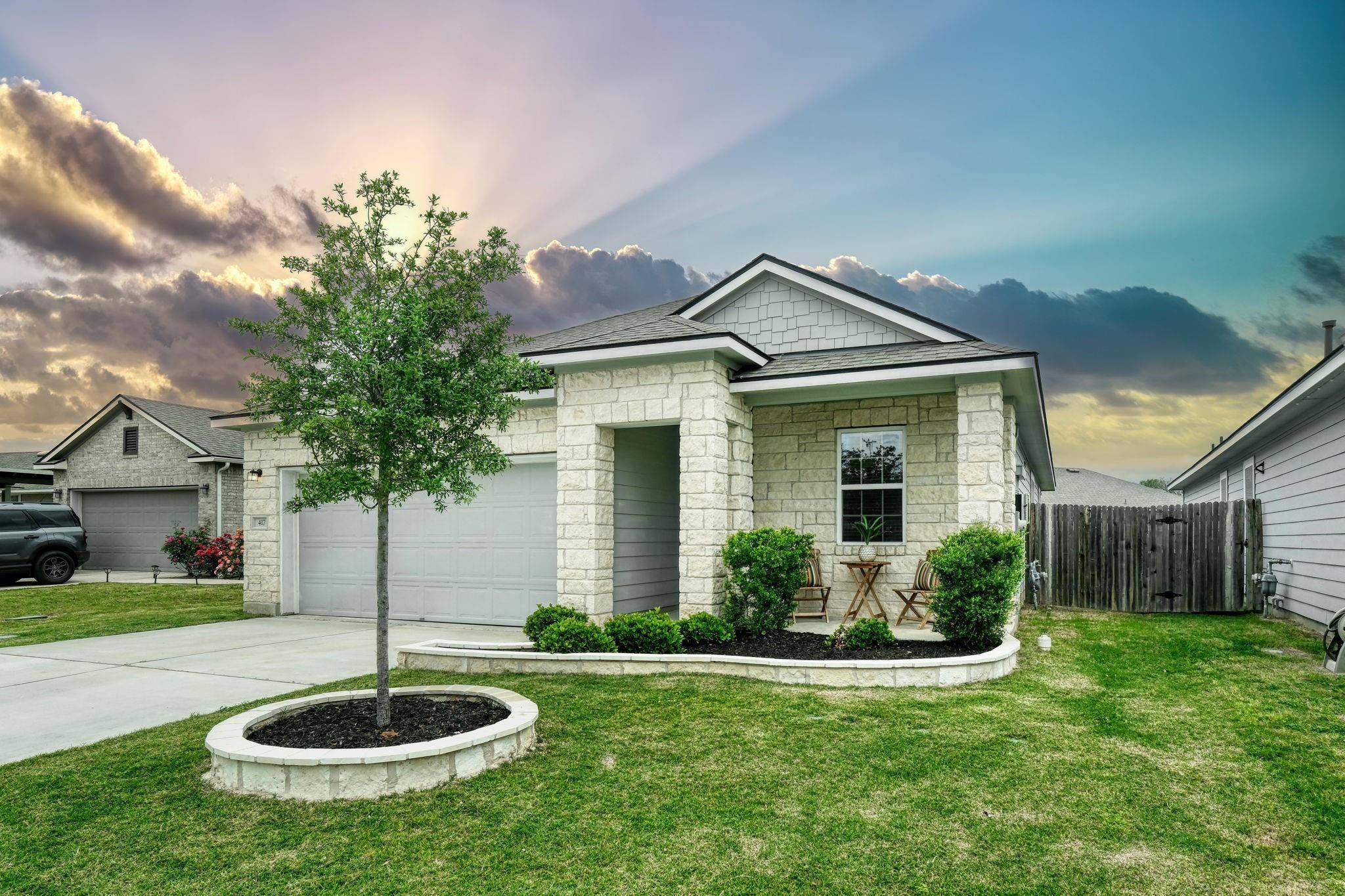 417 Winding Hollow LN, Georgetown, TX 78628