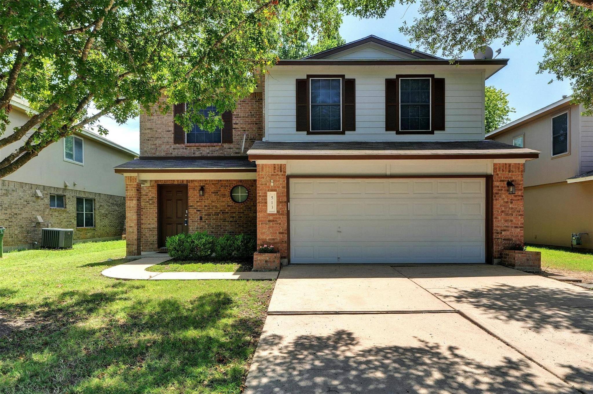 513 S Pauley DR, Hutto, TX 78634