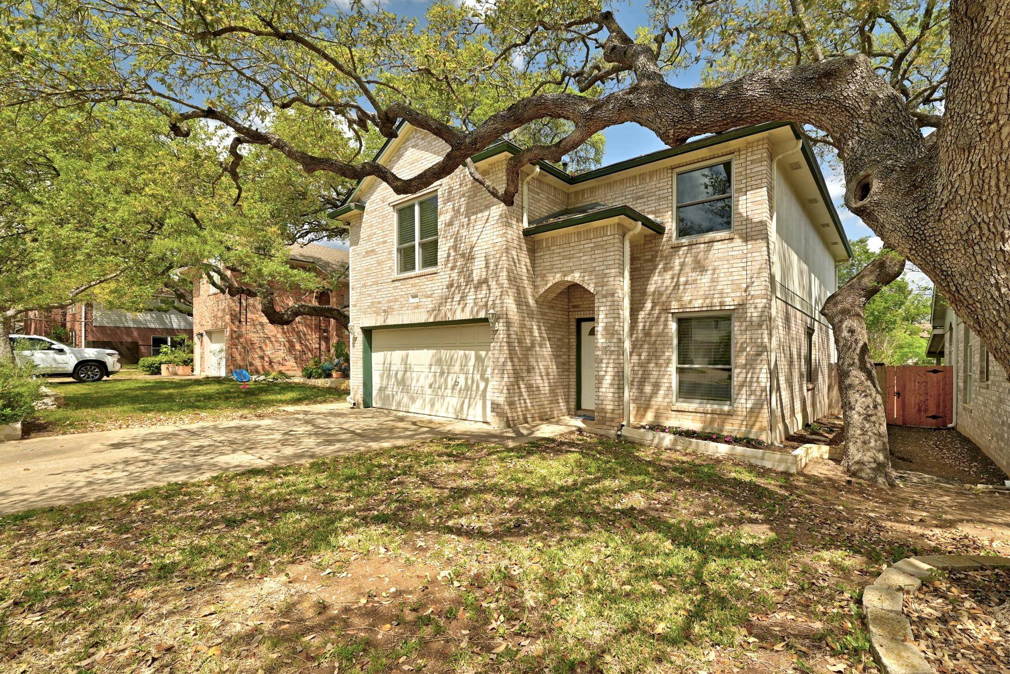 5812 Kayview DR, Austin, TX 78749