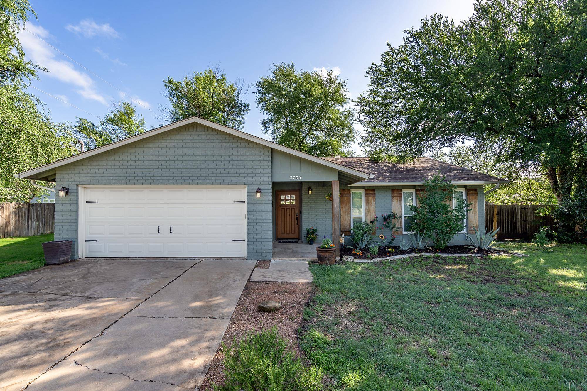 2703 Parker DR, Georgetown, TX 78628