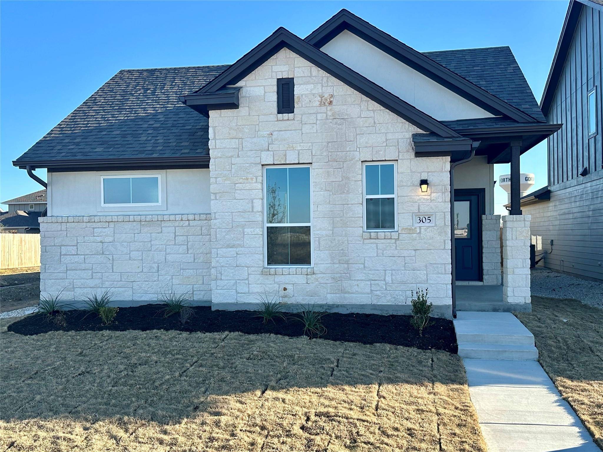 6261 Marsh LN, Buda, TX 78610