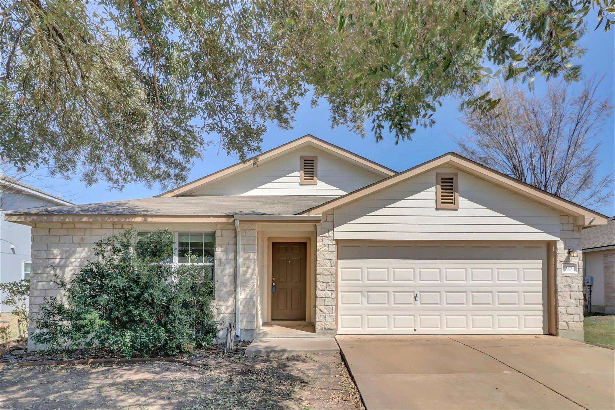 222 Rinehardt ST, Hutto, TX 78634