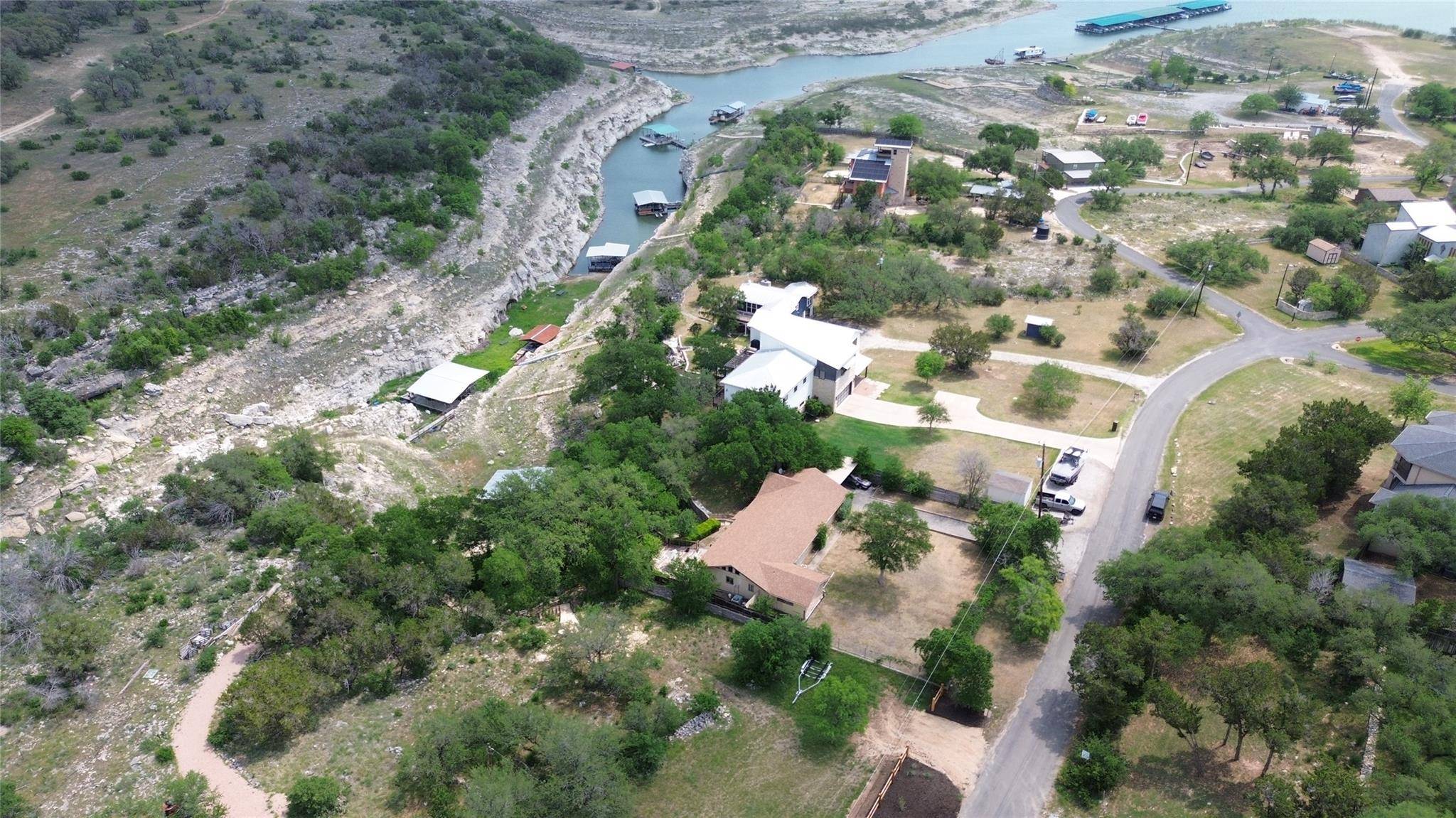 20100 Siesta Shores DR, Spicewood, TX 78669