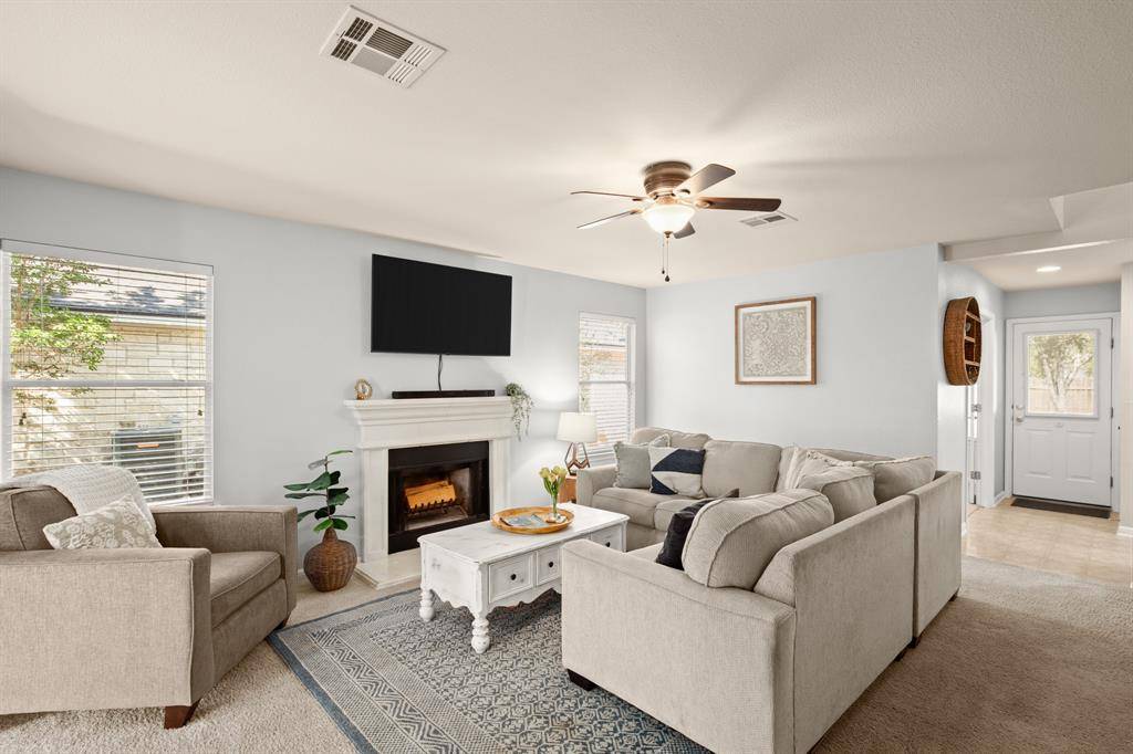 312 Shale DR, Jarrell, TX 76537