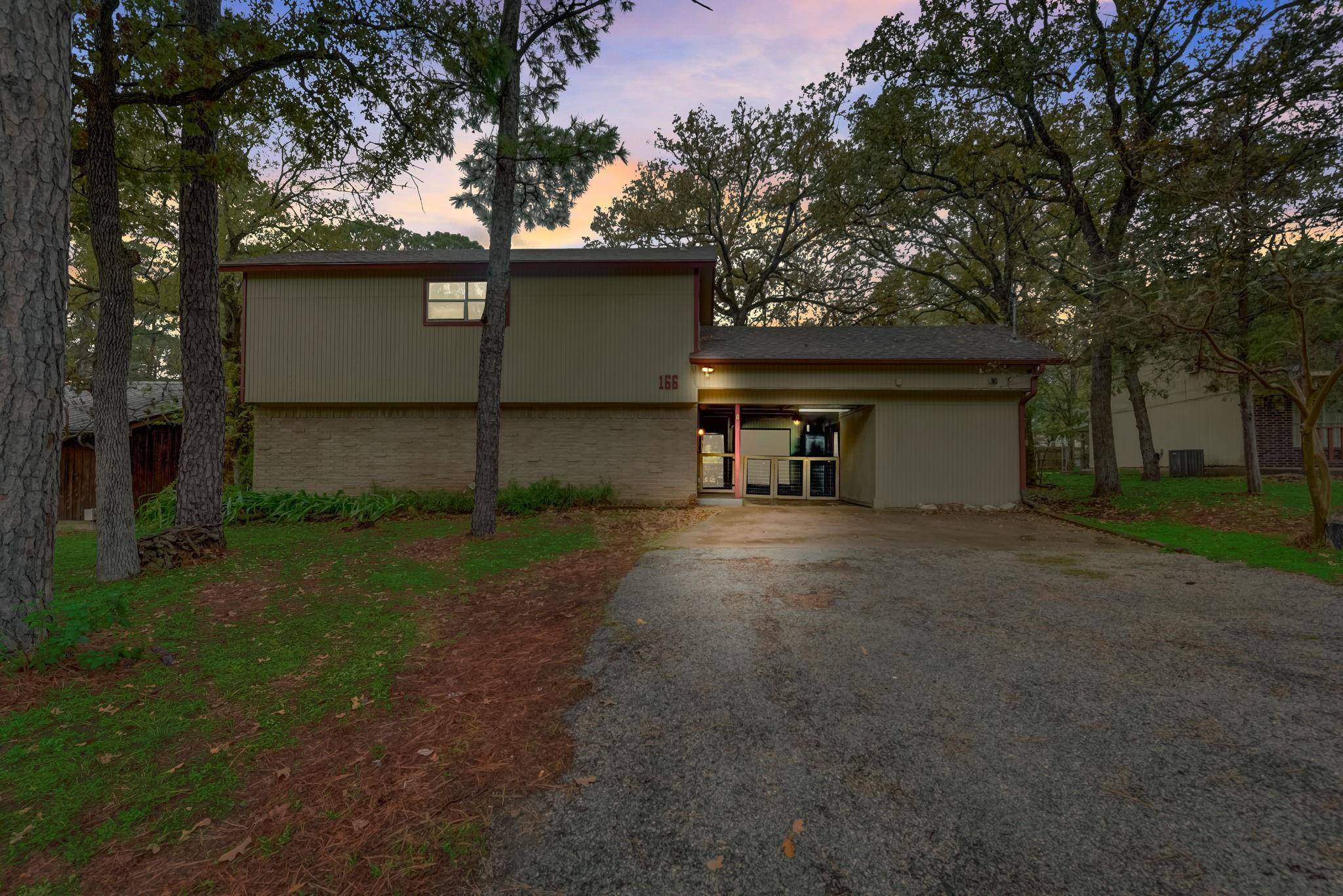 166 Tahitian DR, Bastrop, TX 78602