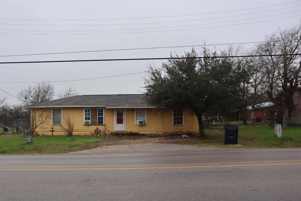 408 Oak ST, Rockdale, TX 76567