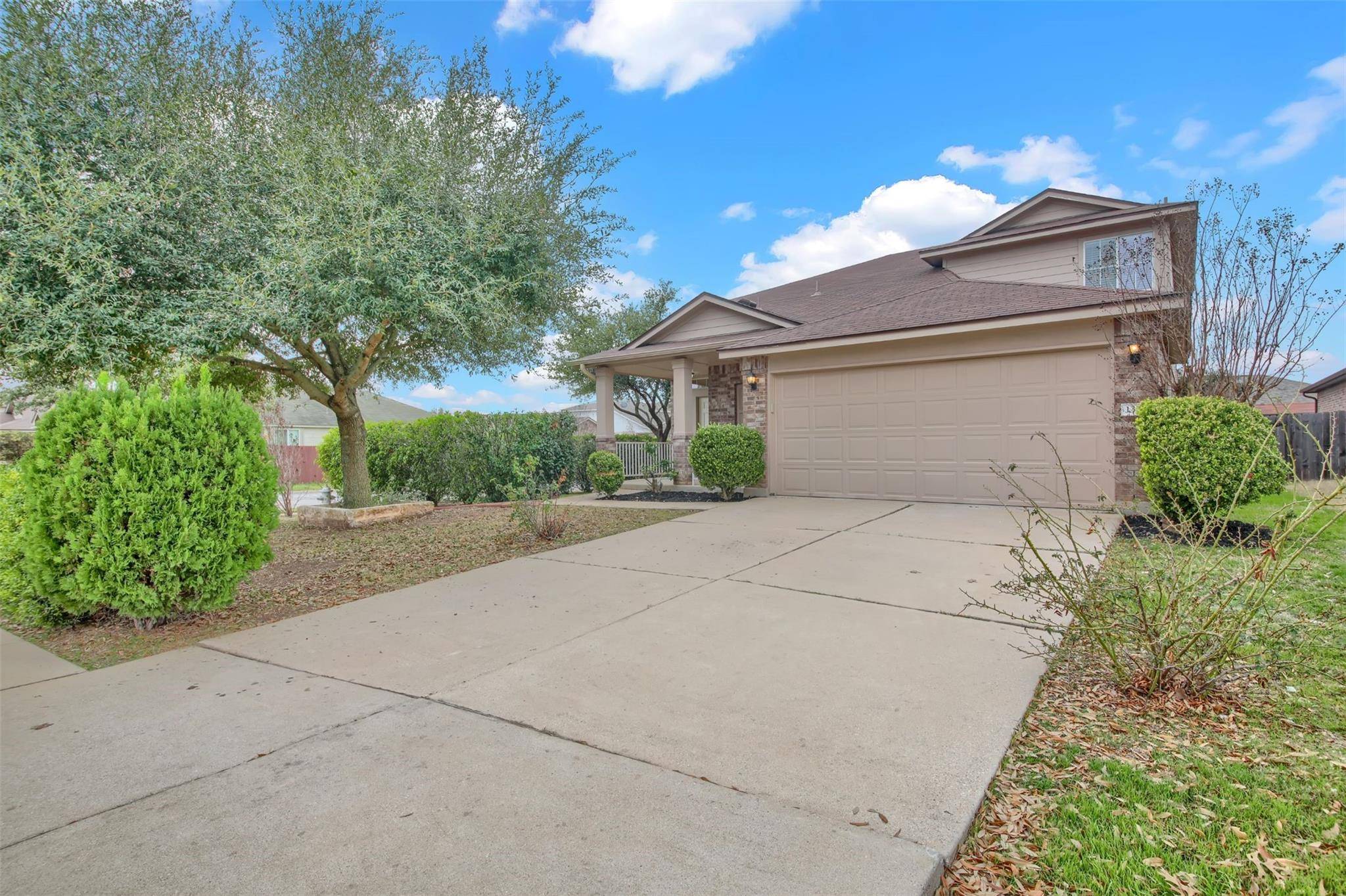 1301 Hensley DR, Leander, TX 78641