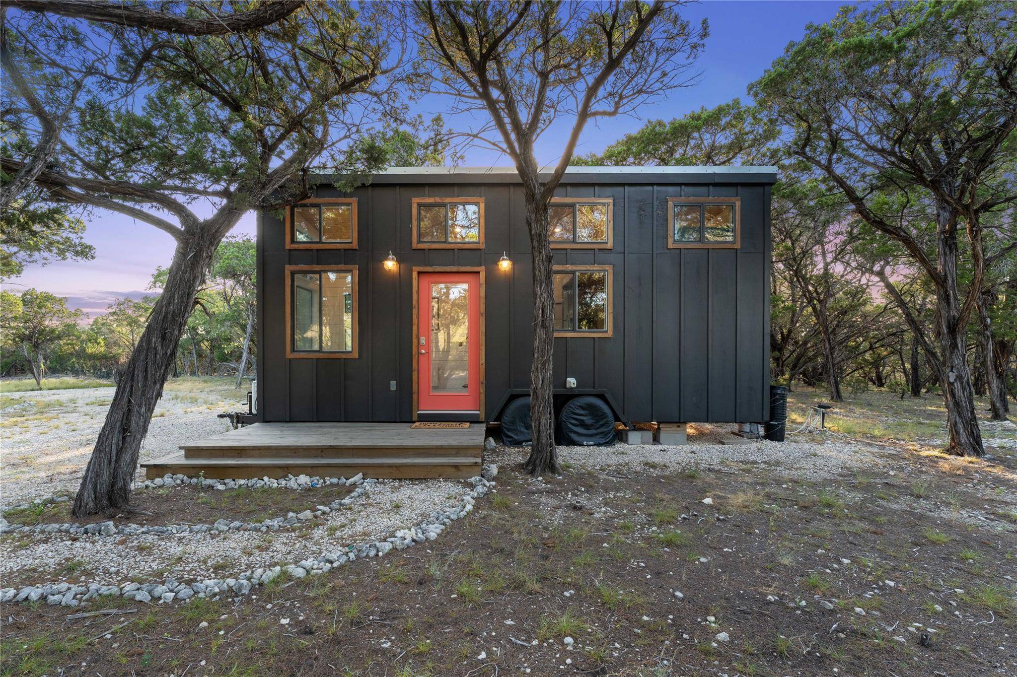 645 Live Oak PL, Pipe Creek, TX 78063