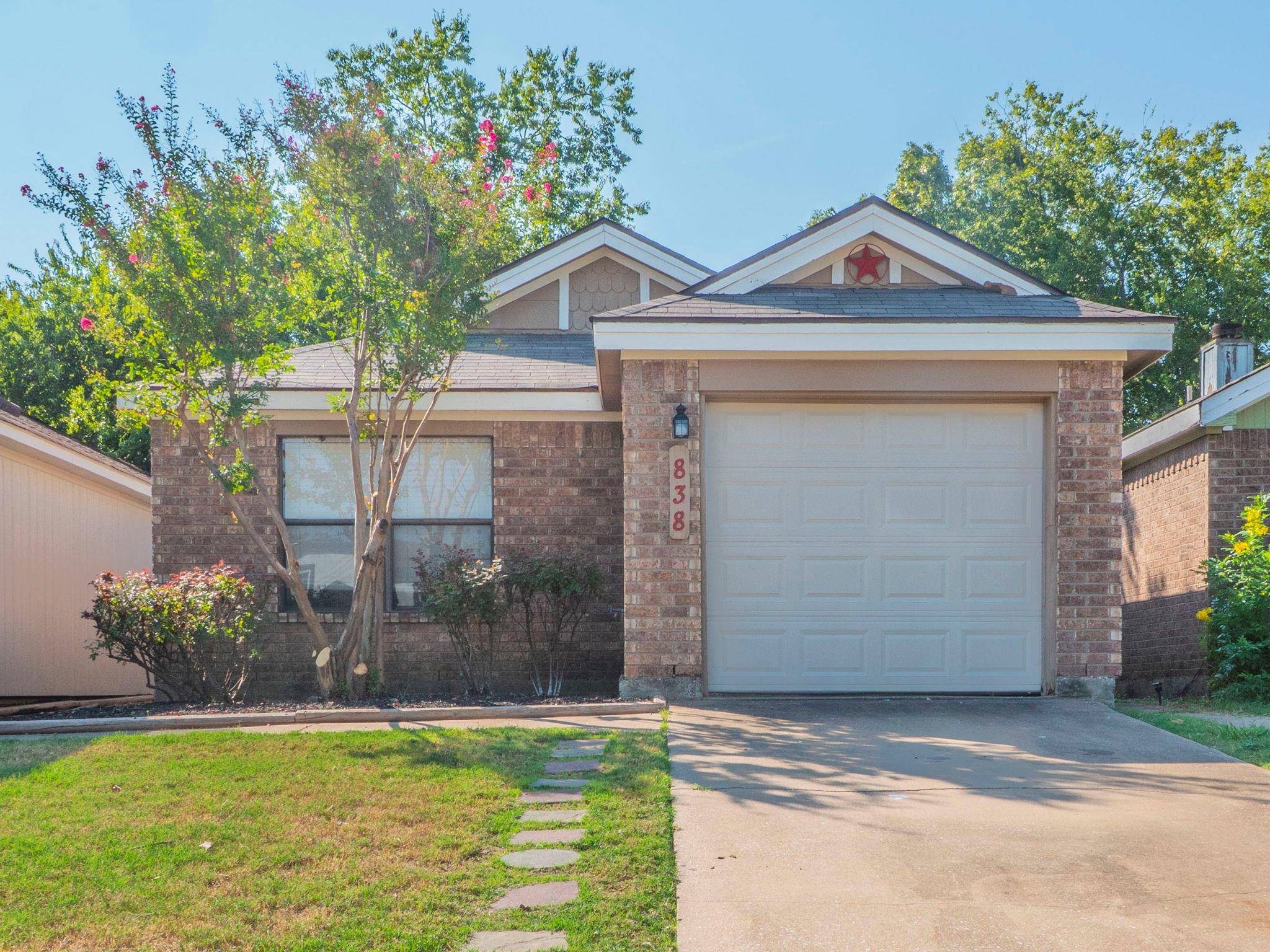838 Mica LN, Leander, TX 78641