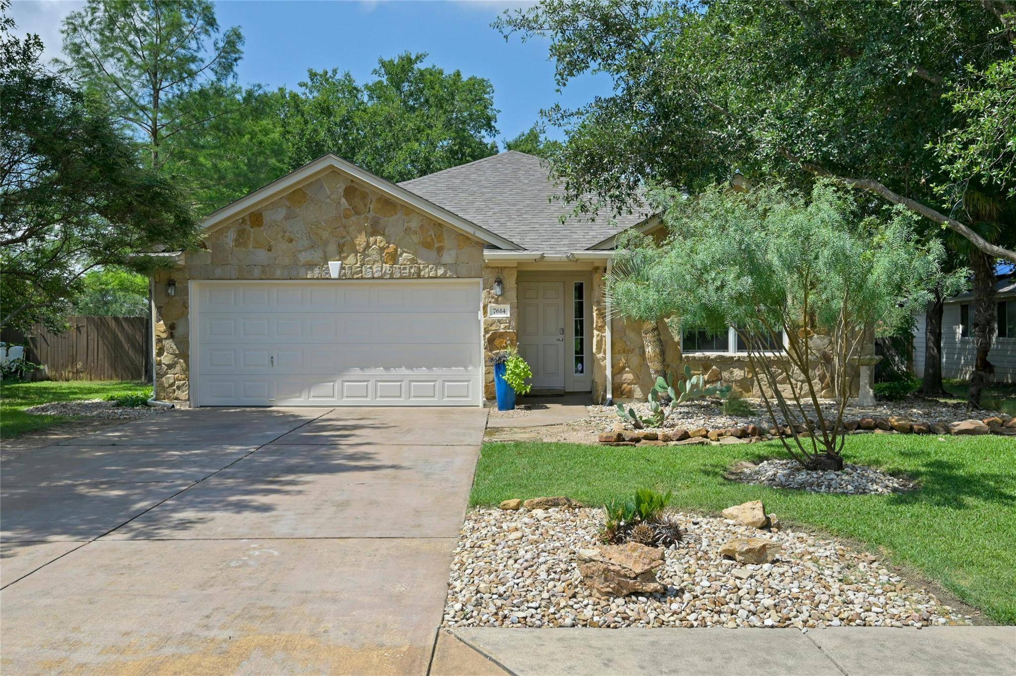 7614 Buck Meadow DR, Georgetown, TX 78628
