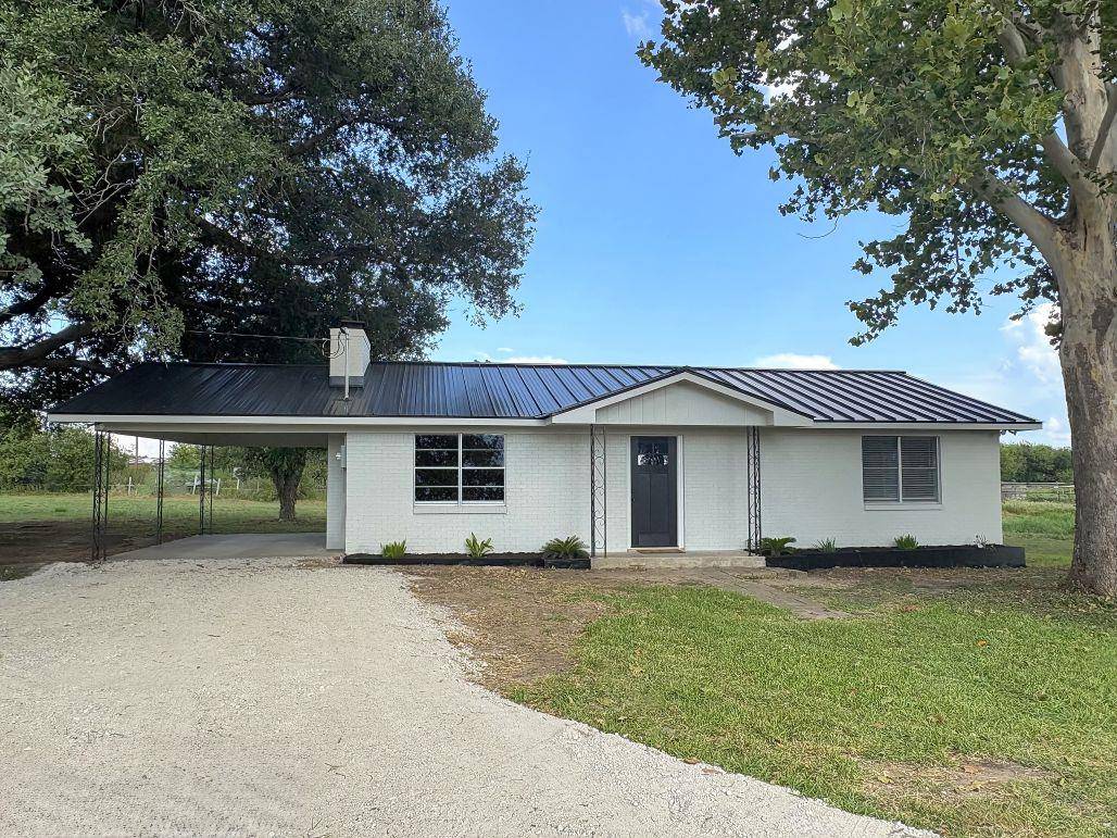 1304 CR 215 RD, Cameron, TX 76520