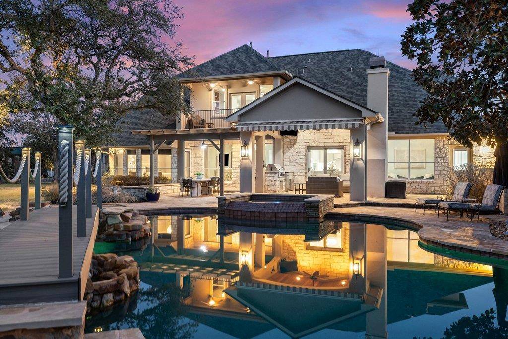 7916 Crandall RD, Austin, TX 78739