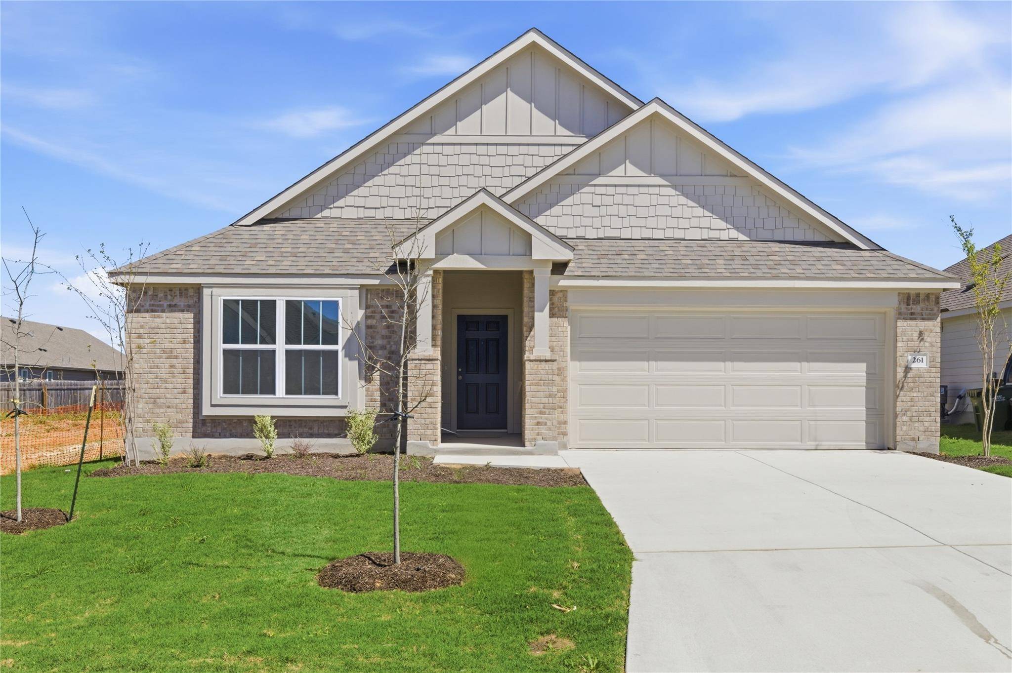 261 Seattle Slew DR, Jarrell, TX 76537
