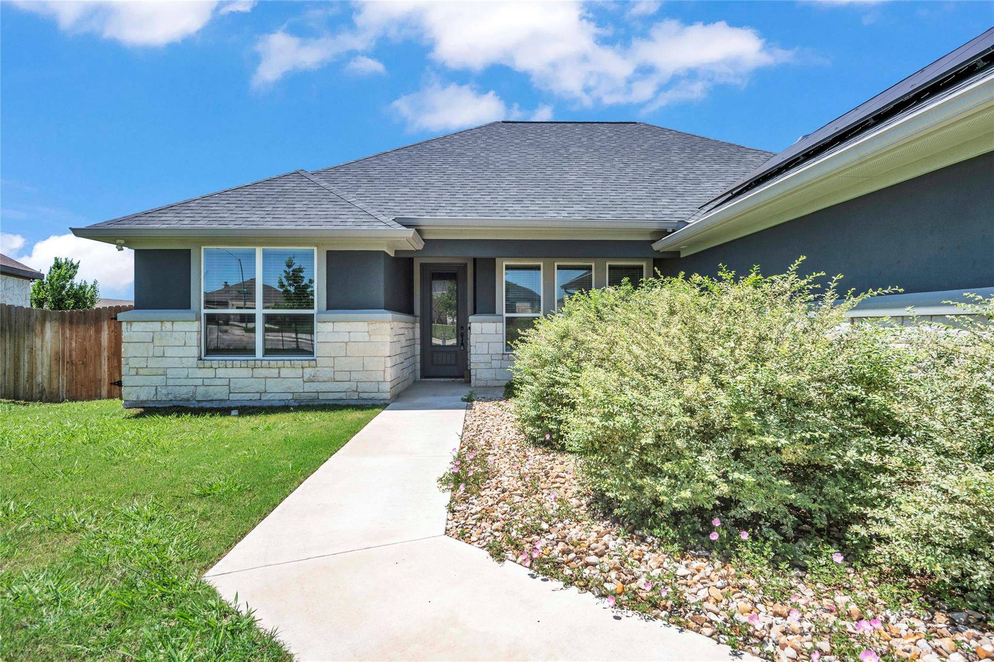 109 Don DR, Jarrell, TX 76537