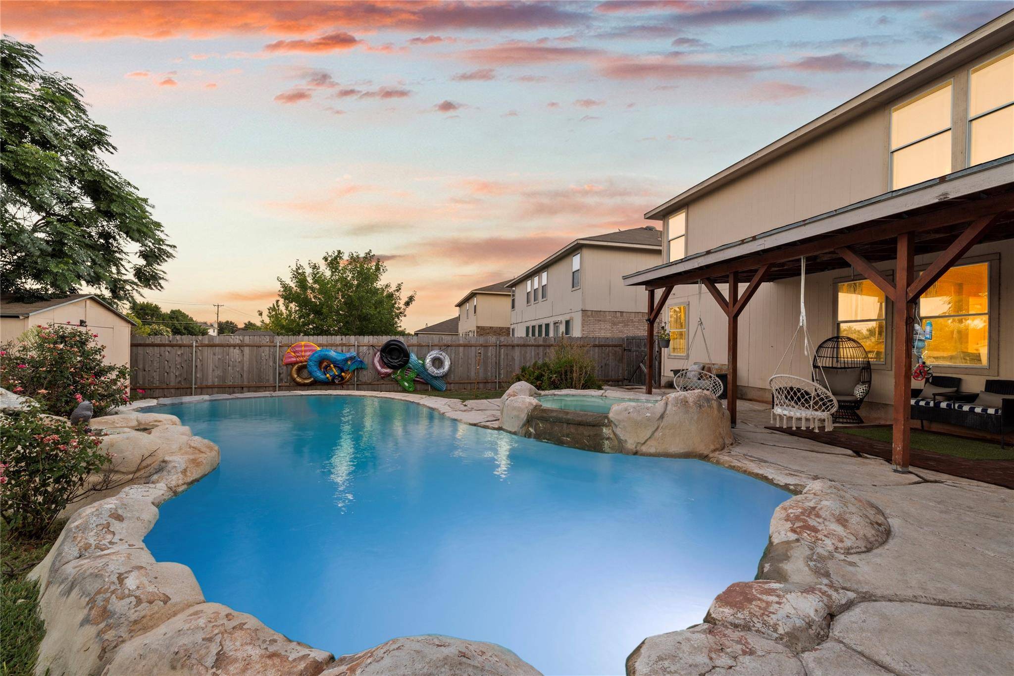 408 Blackman TRL, Hutto, TX 78634