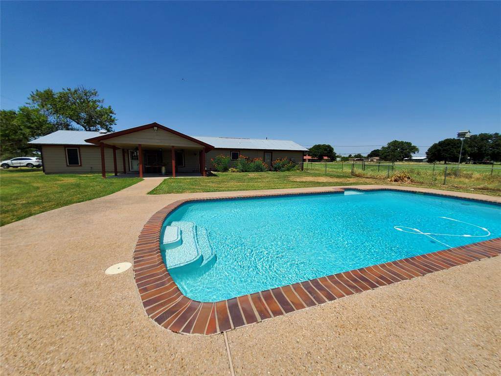 273 Highway 304, Bastrop, TX 78602