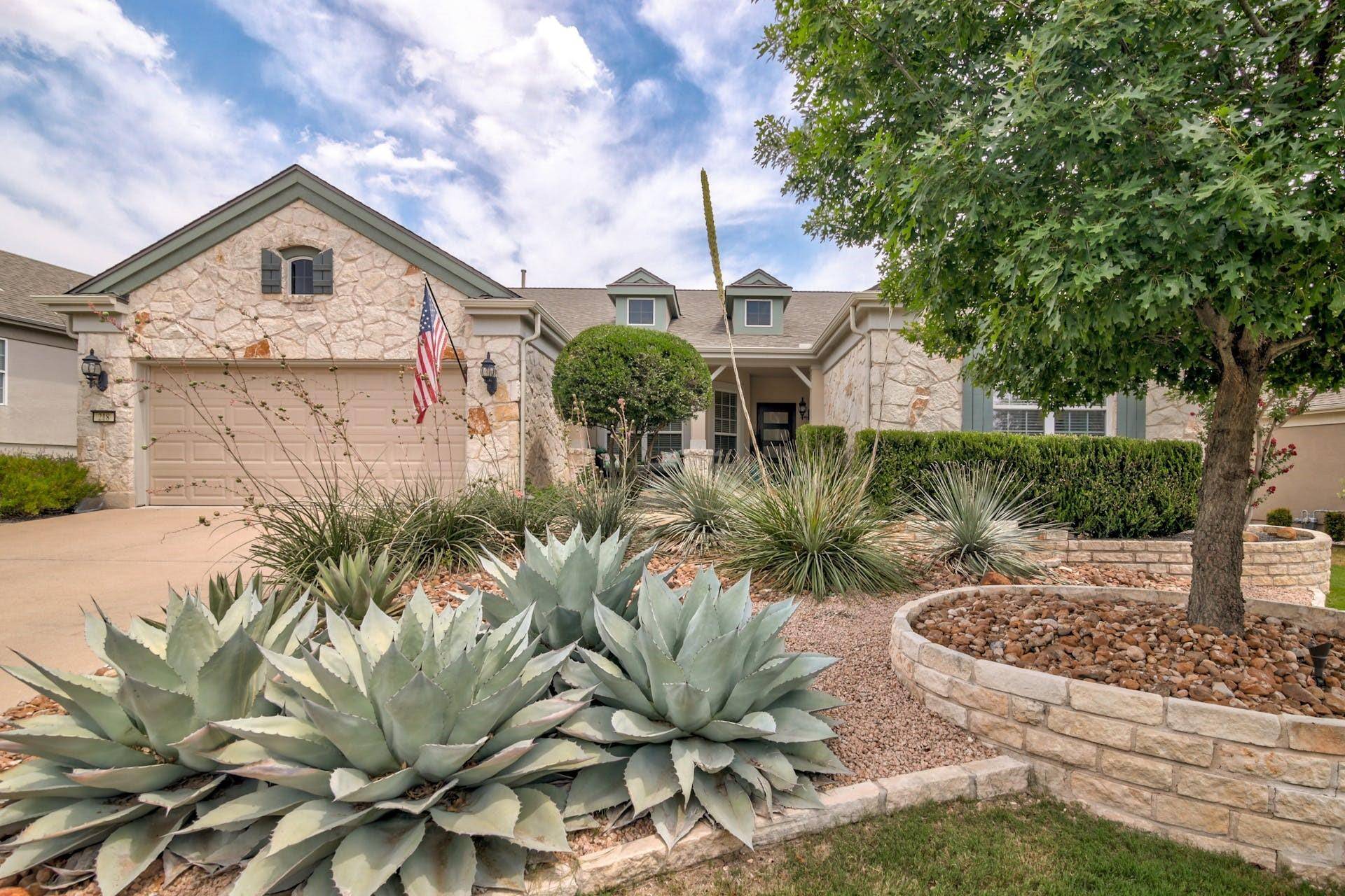 218 Goose Island DR, Georgetown, TX 78633