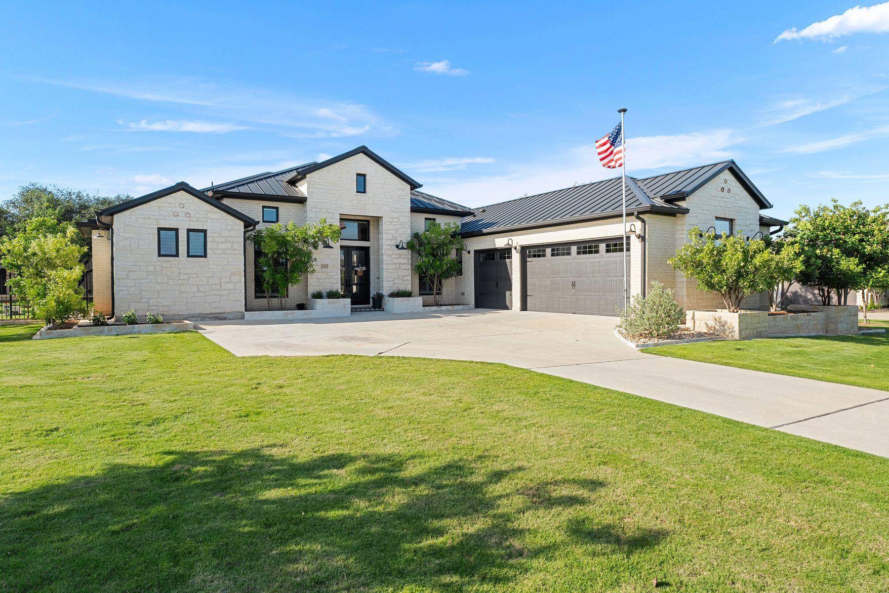 1126 Woodpark LN, Georgetown, TX 78633