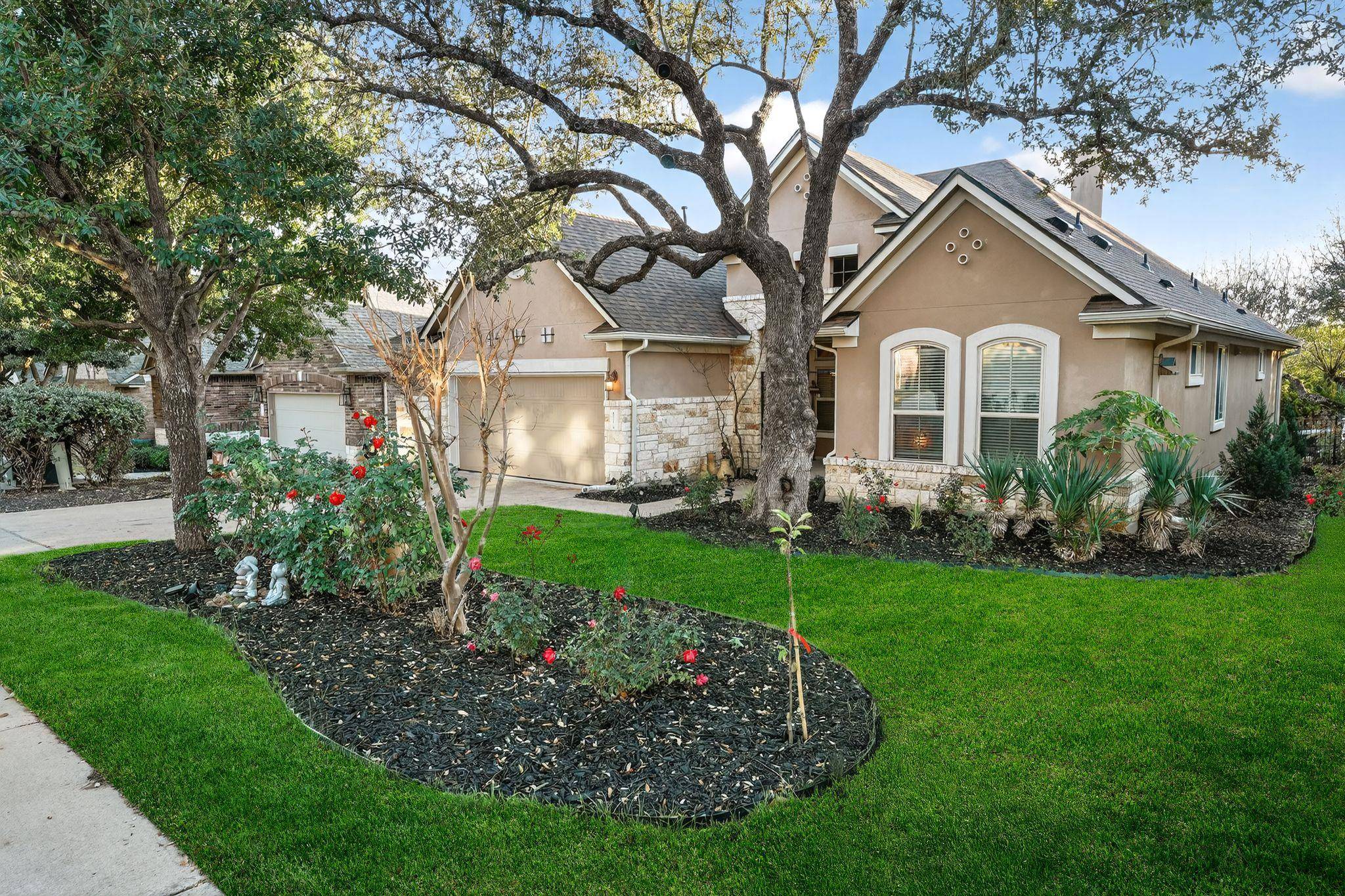 4521 Pyrenees PASS, Bee Cave, TX 78738
