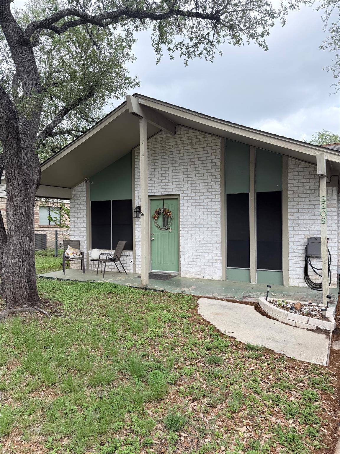 2208 N Cannes DR, Cedar Park, TX 78613