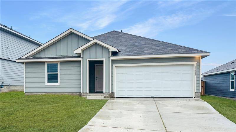 12205 Horseshoe Field BND, Mustang Ridge, TX 78610
