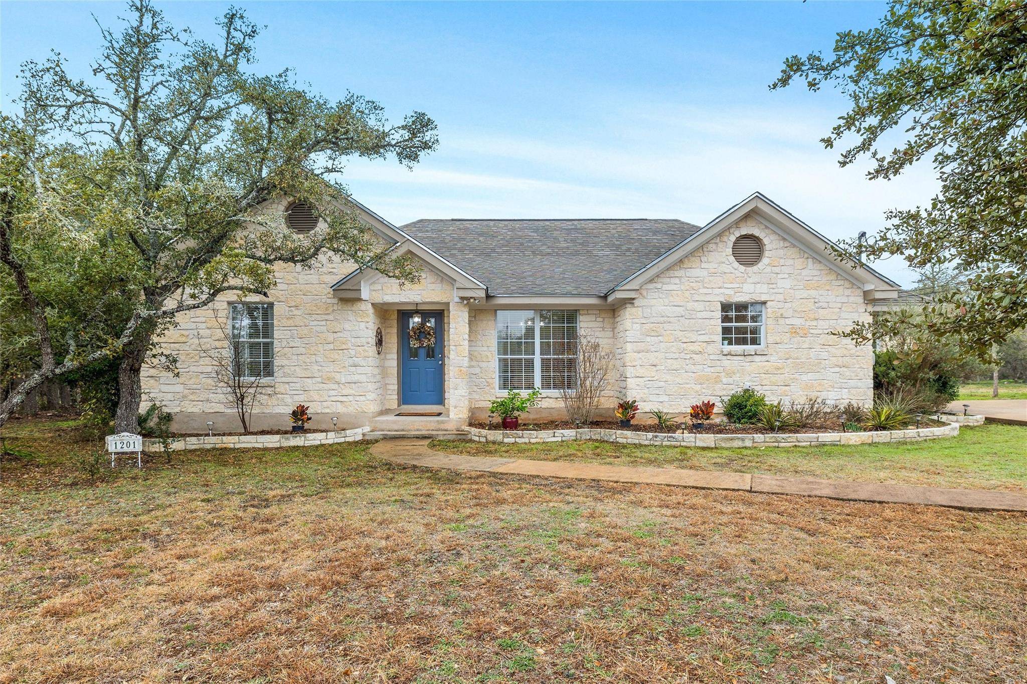 1201 Barton Creek DR, Dripping Springs, TX 78620