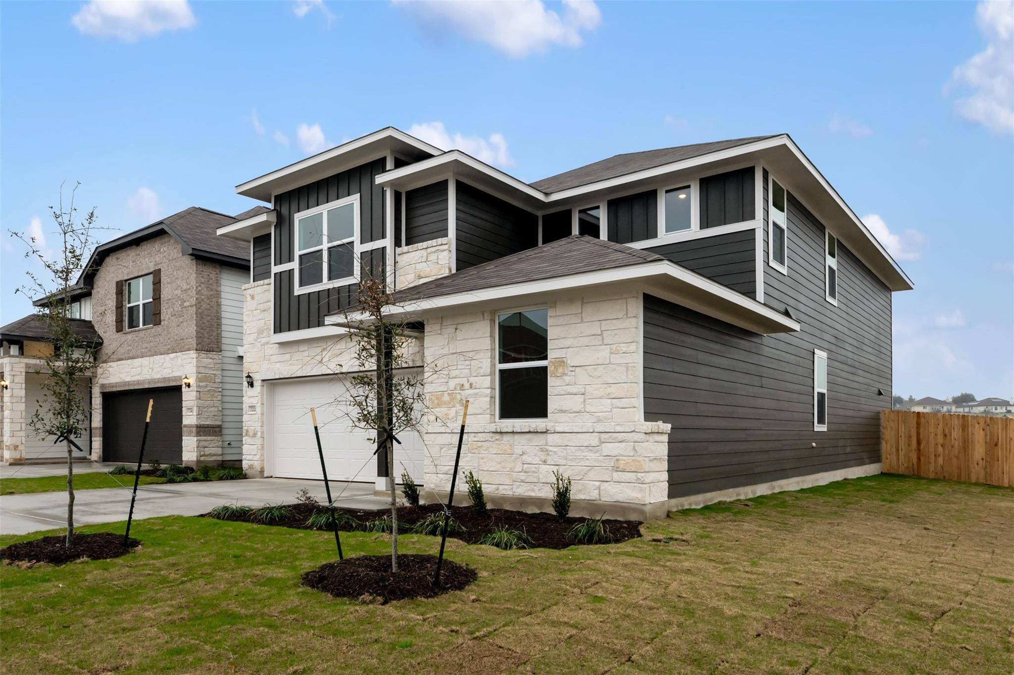 722 Palo Brea LOOP, Hutto, TX 78634
