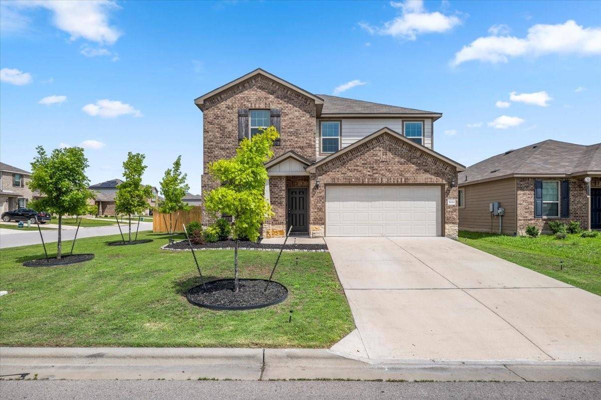 5220 Cressler LN, Jarrell, TX 76537