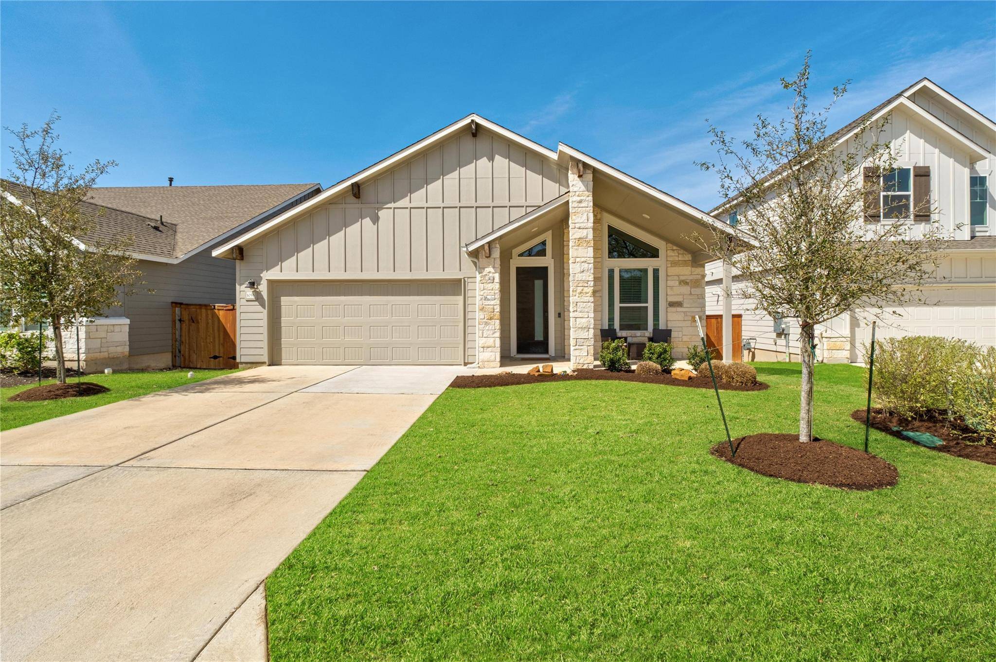 1055 Sage Thrasher CIR, Dripping Springs, TX 78620