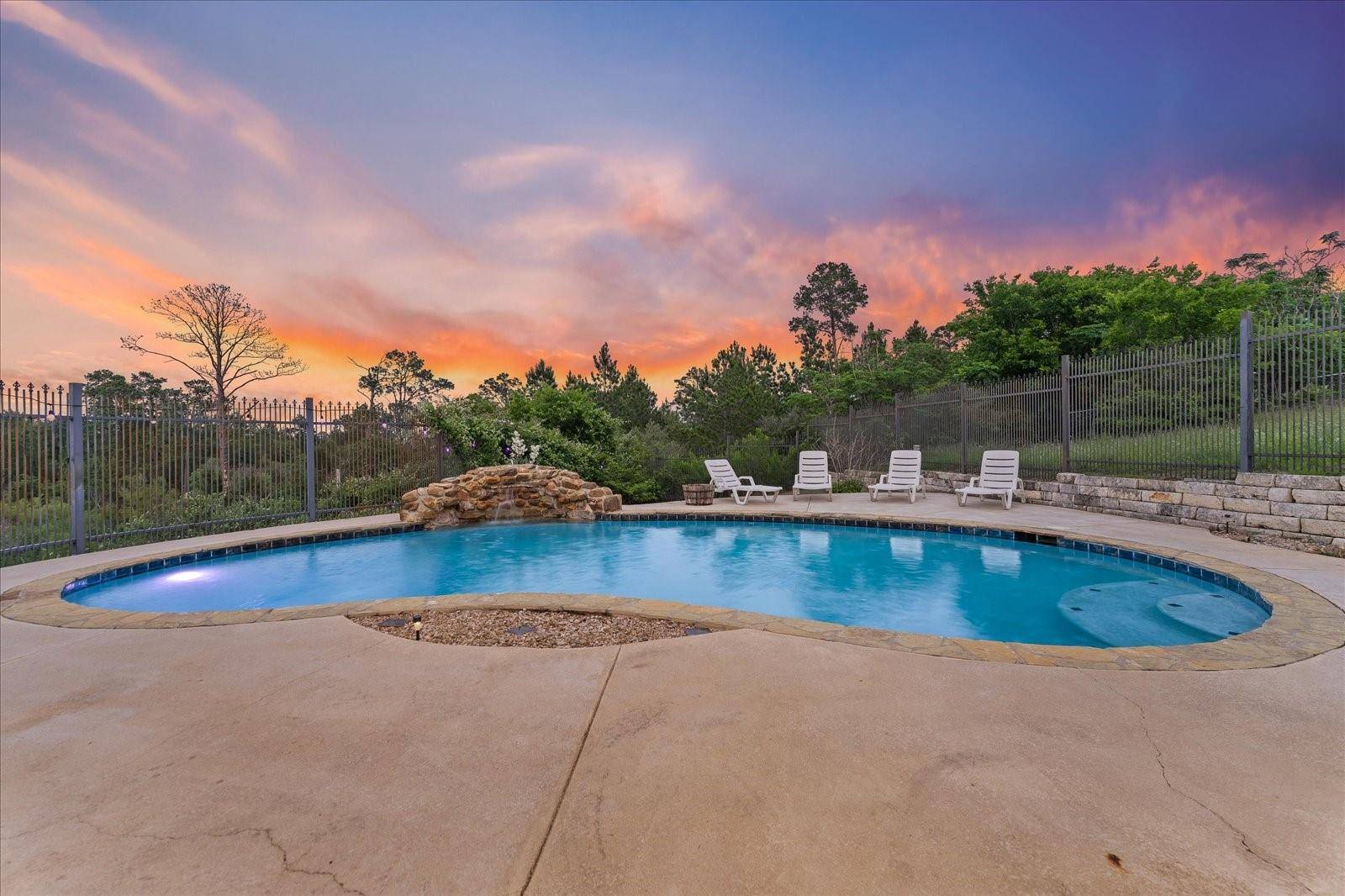 124 Homonu CT, Bastrop, TX 78602