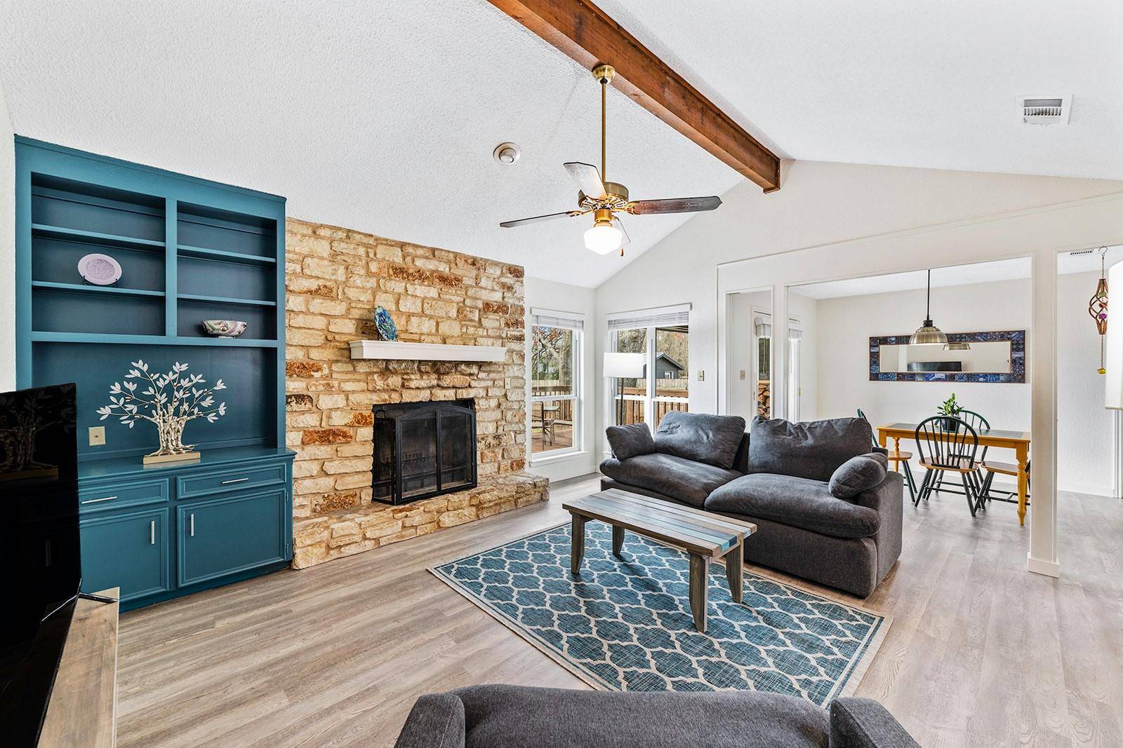 221 Clear Springs RD, Georgetown, TX 78628