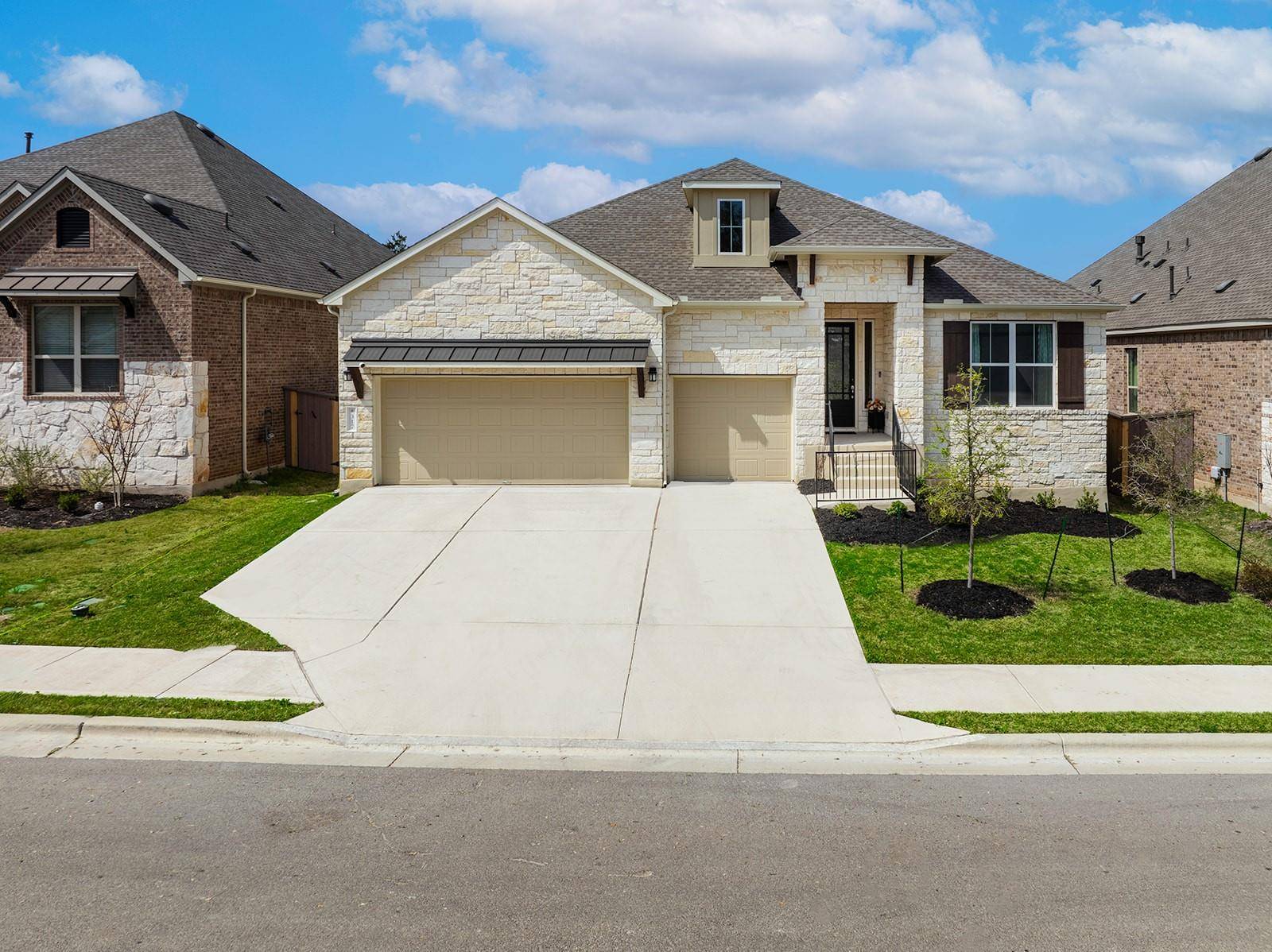 317 Independence DR, Kyle, TX 78640