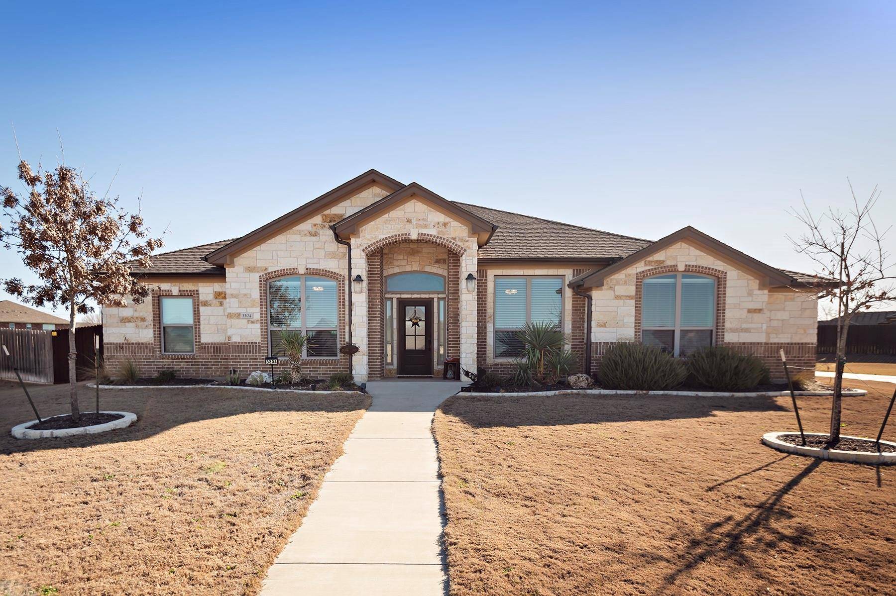 3304 Wild Seed DR, Salado, TX 76571