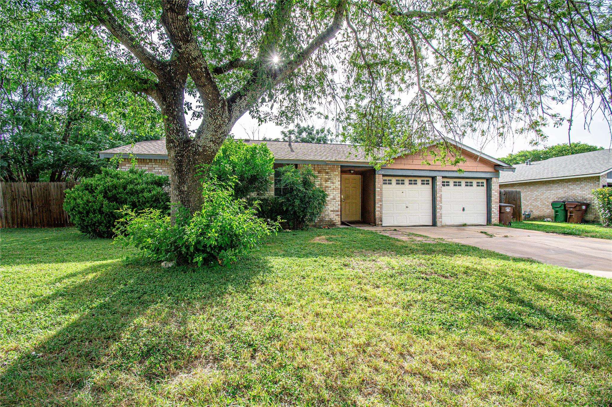 1914 Cameo DR, Round Rock, TX 78664