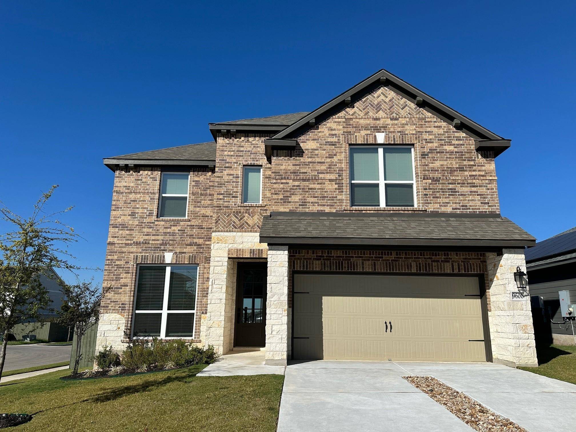 9600 Grapevine Leaf DR, Manor, TX 78653