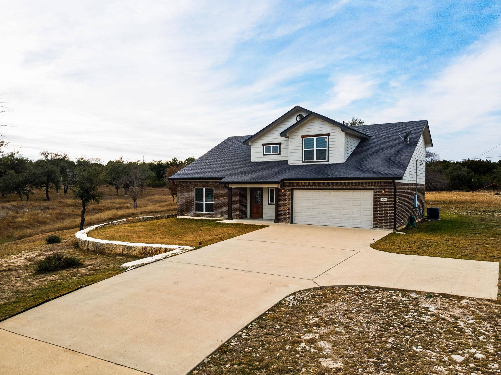 320 Sunrise HLS, Lampasas, TX 76550