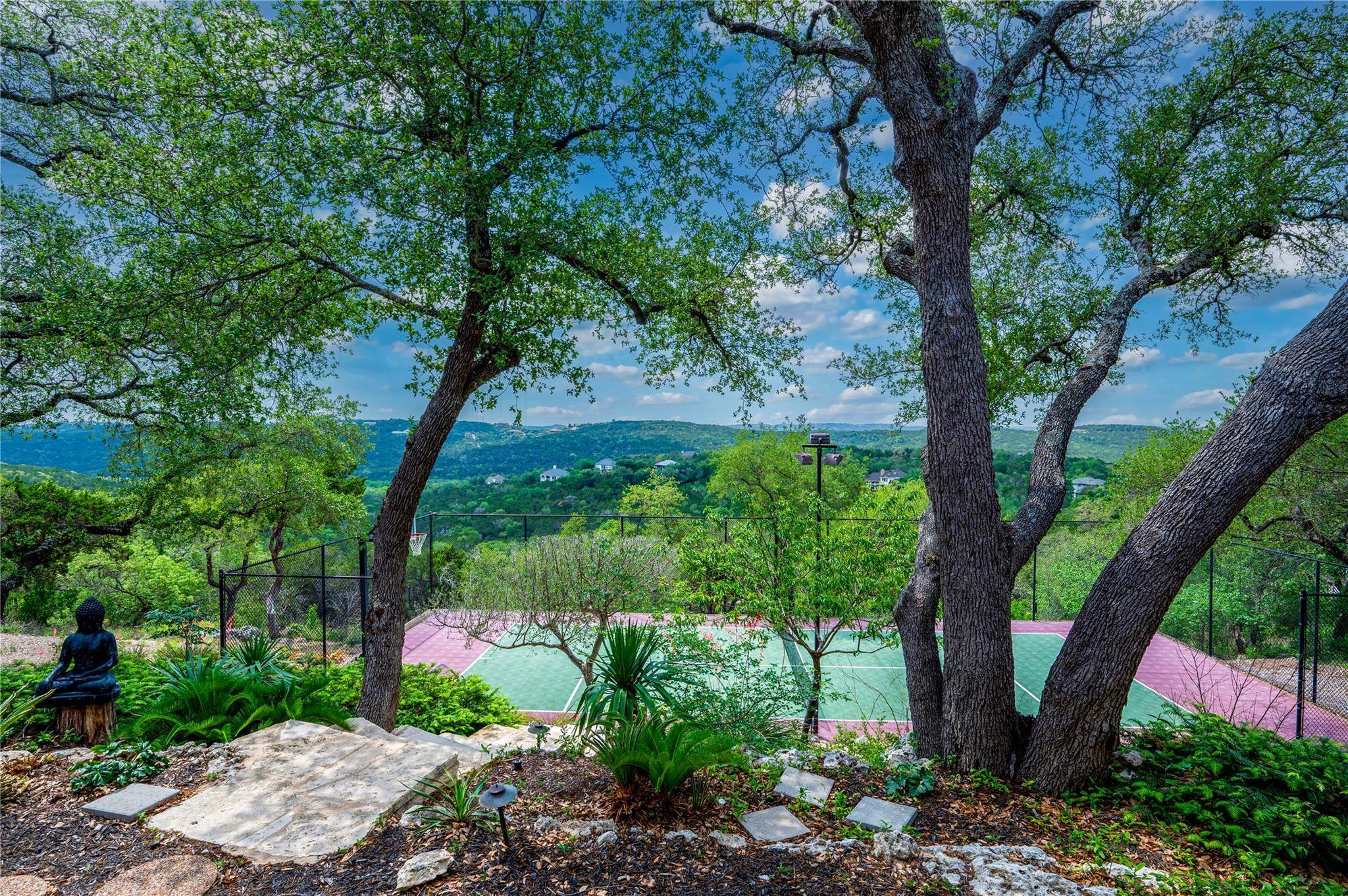 8817 Bell Mountain DR, Austin, TX 78730