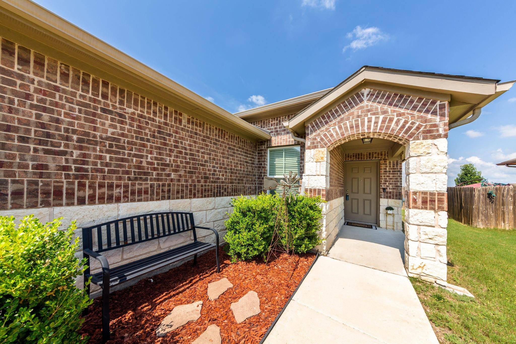 241 Northern Flicker ST, Kyle, TX 78640